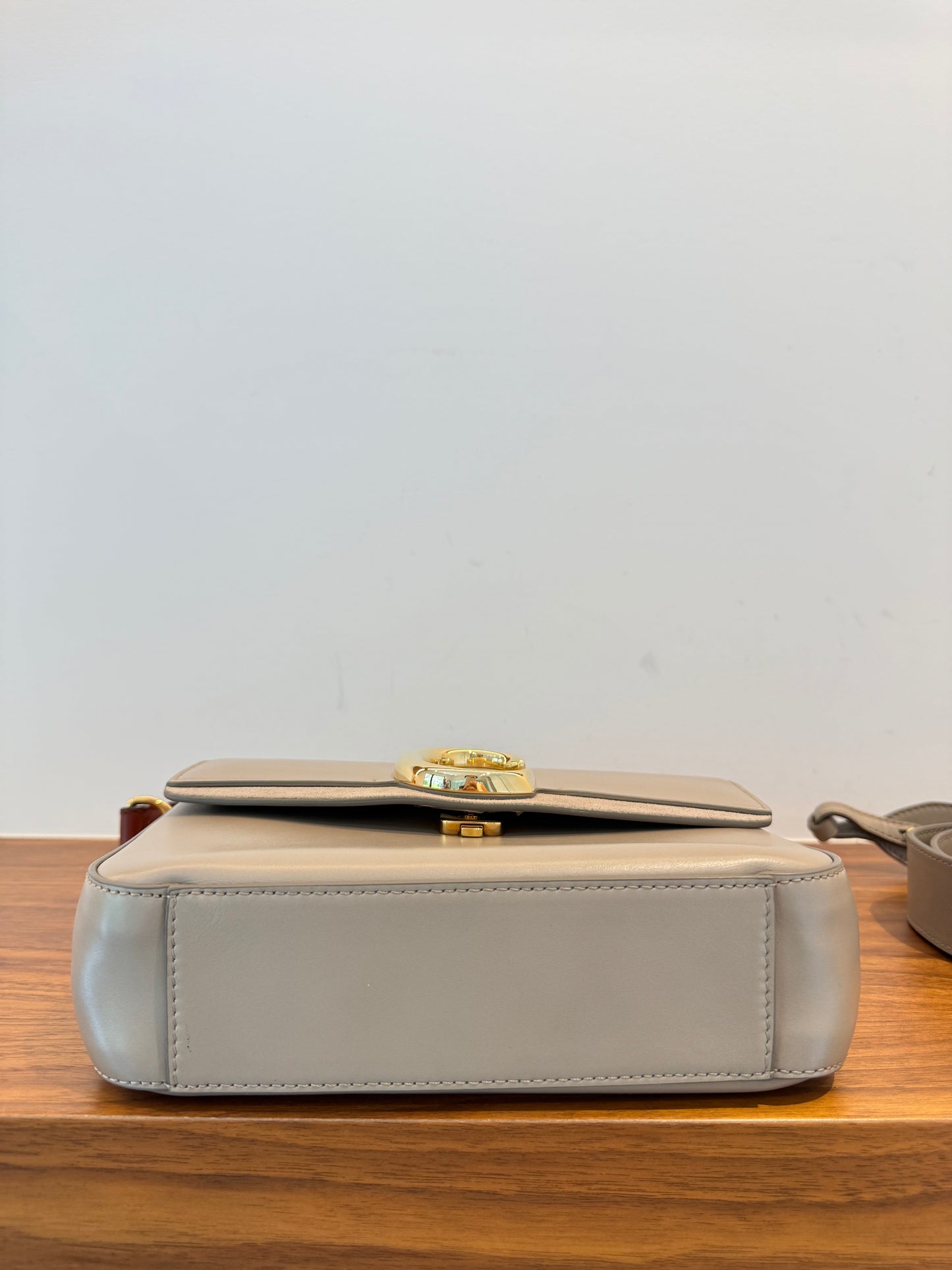 Chloe Small C Double Carry Handbag in Motty Grey in Like New Condition Pre-Owned