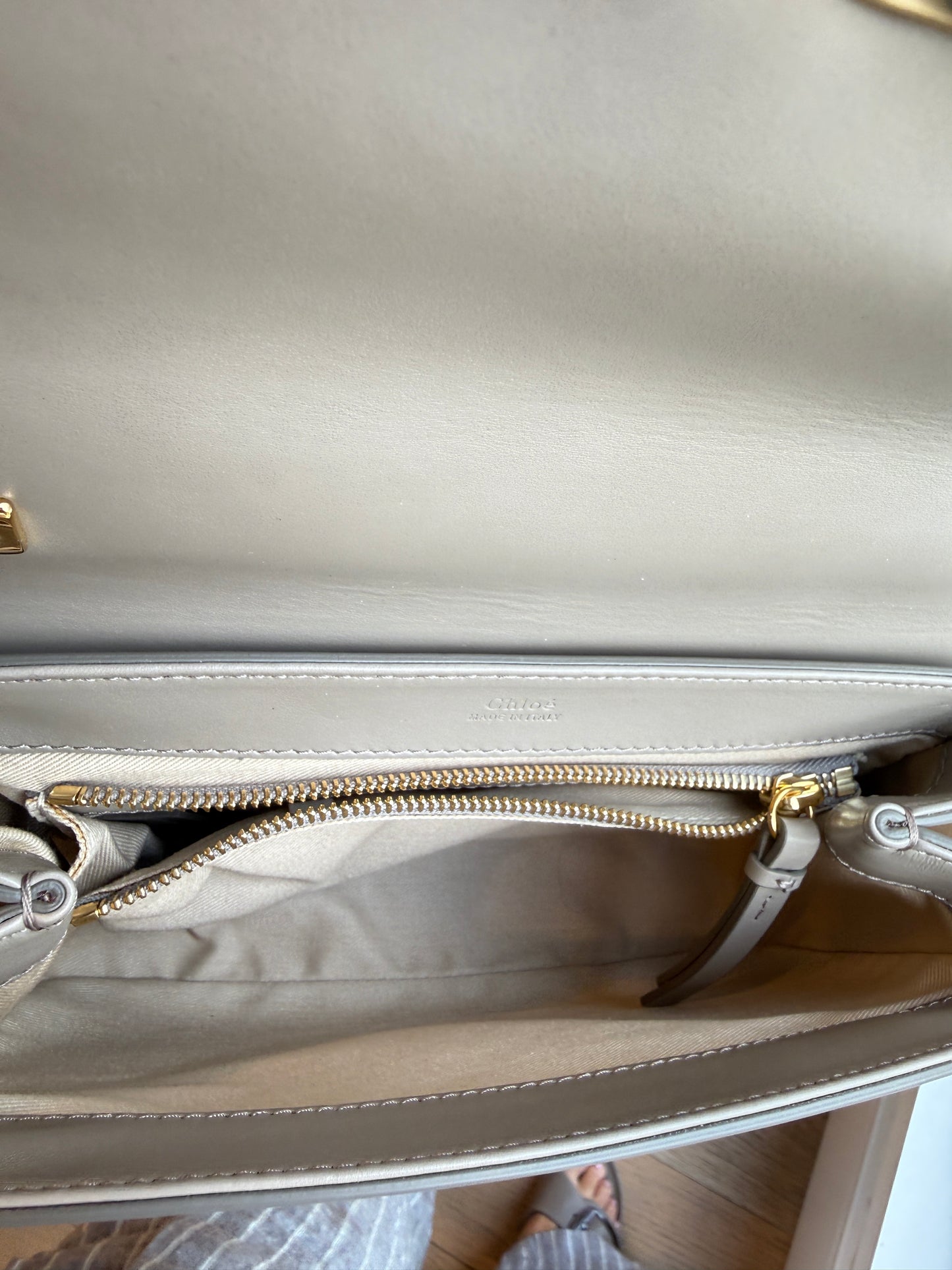 Chloe Small C Double Carry Handbag in Motty Grey in Like New Condition Pre-Owned
