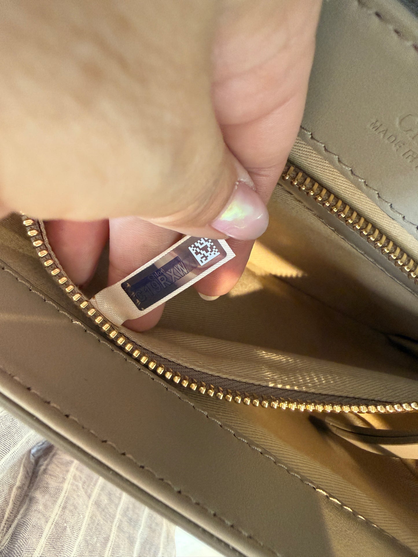 Chloe Small C Double Carry Handbag in Motty Grey in Like New Condition Pre-Owned