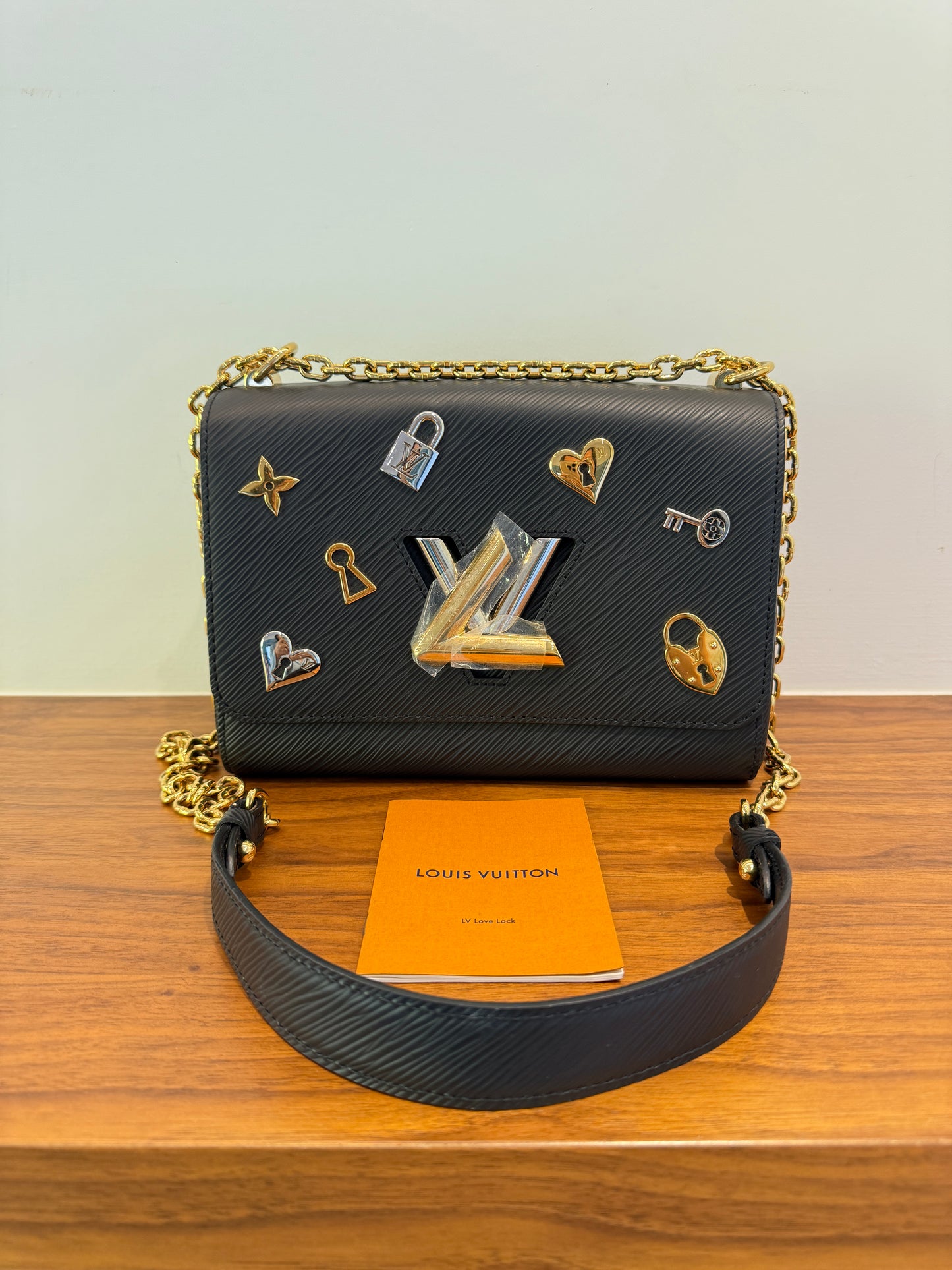 Louis Vuitton Twist Love Lock epi Leather Black