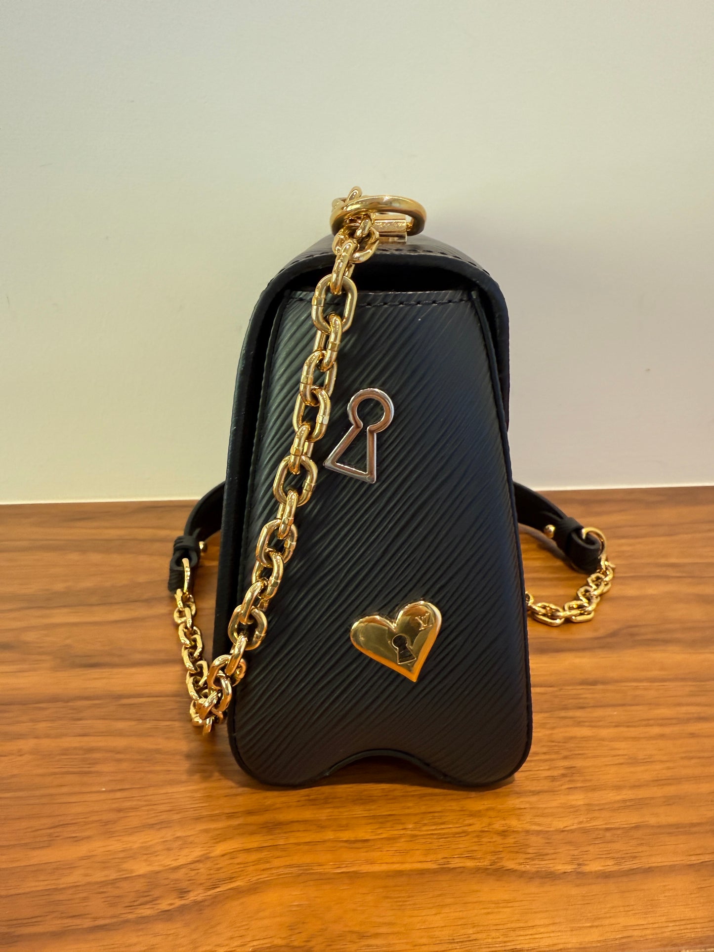 Louis Vuitton Twist Love Lock epi Leather Black