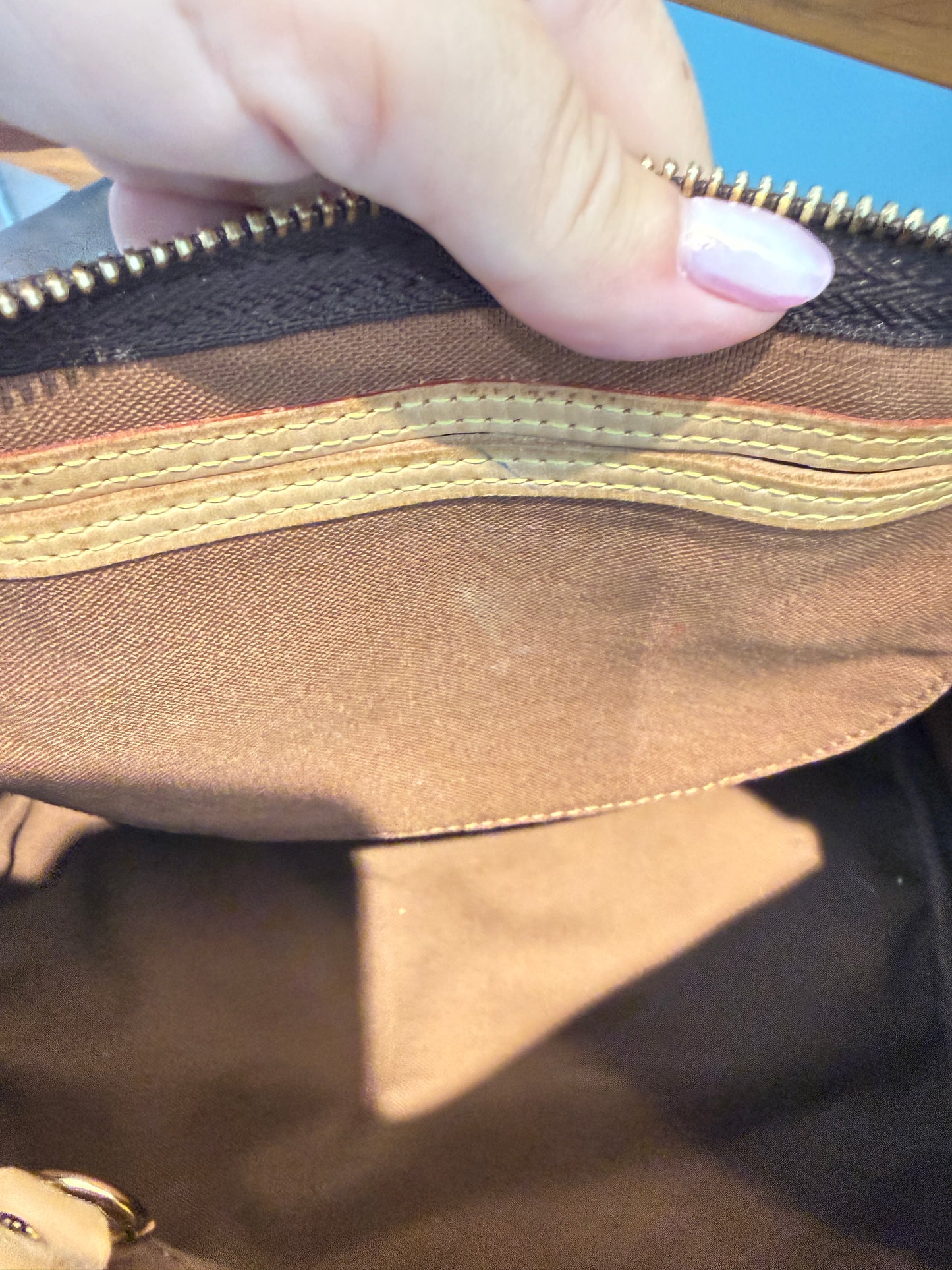 Louis Vuitton Monogram Speedy 30