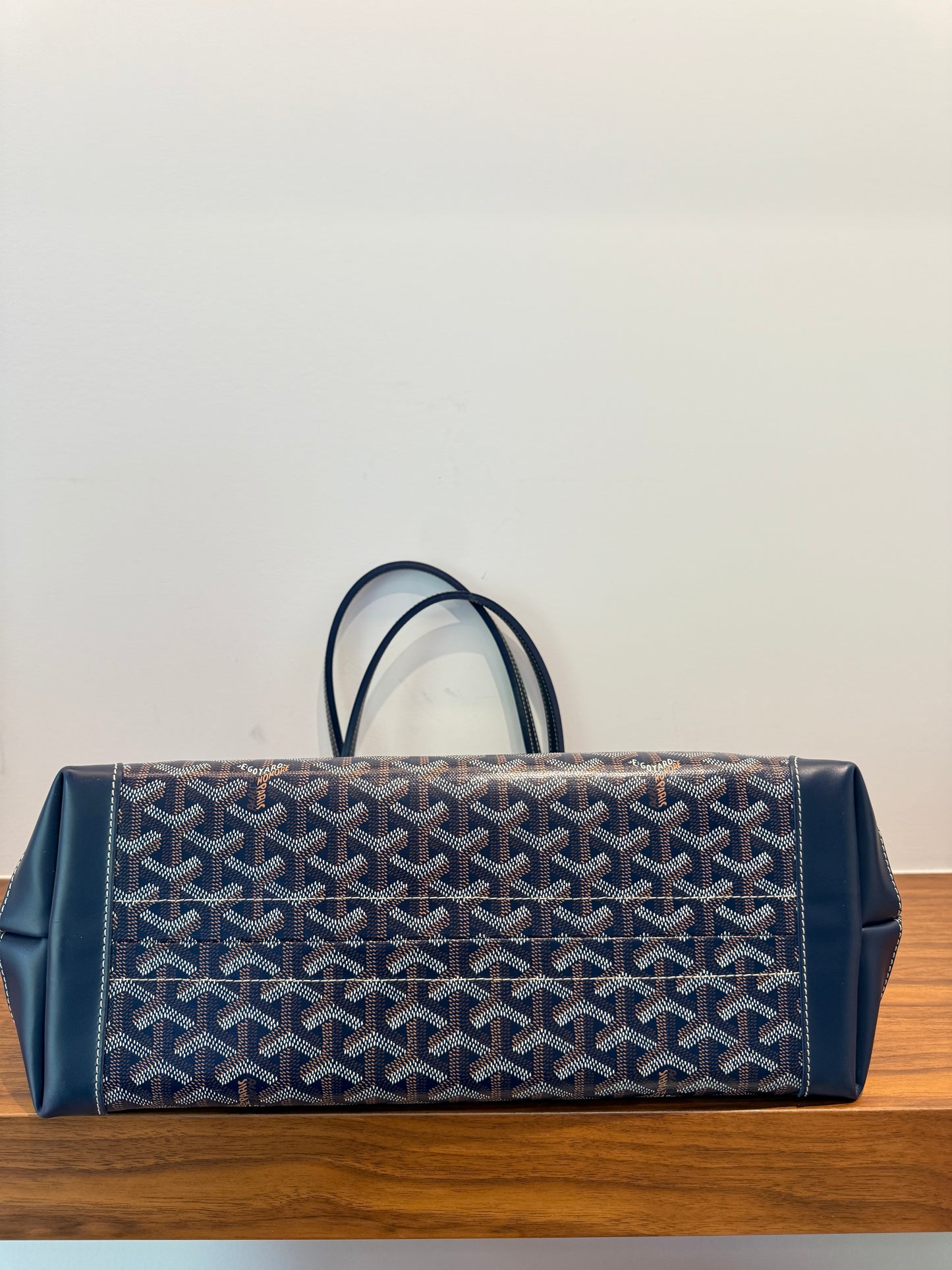 Goyardine Bellechasse in Navy