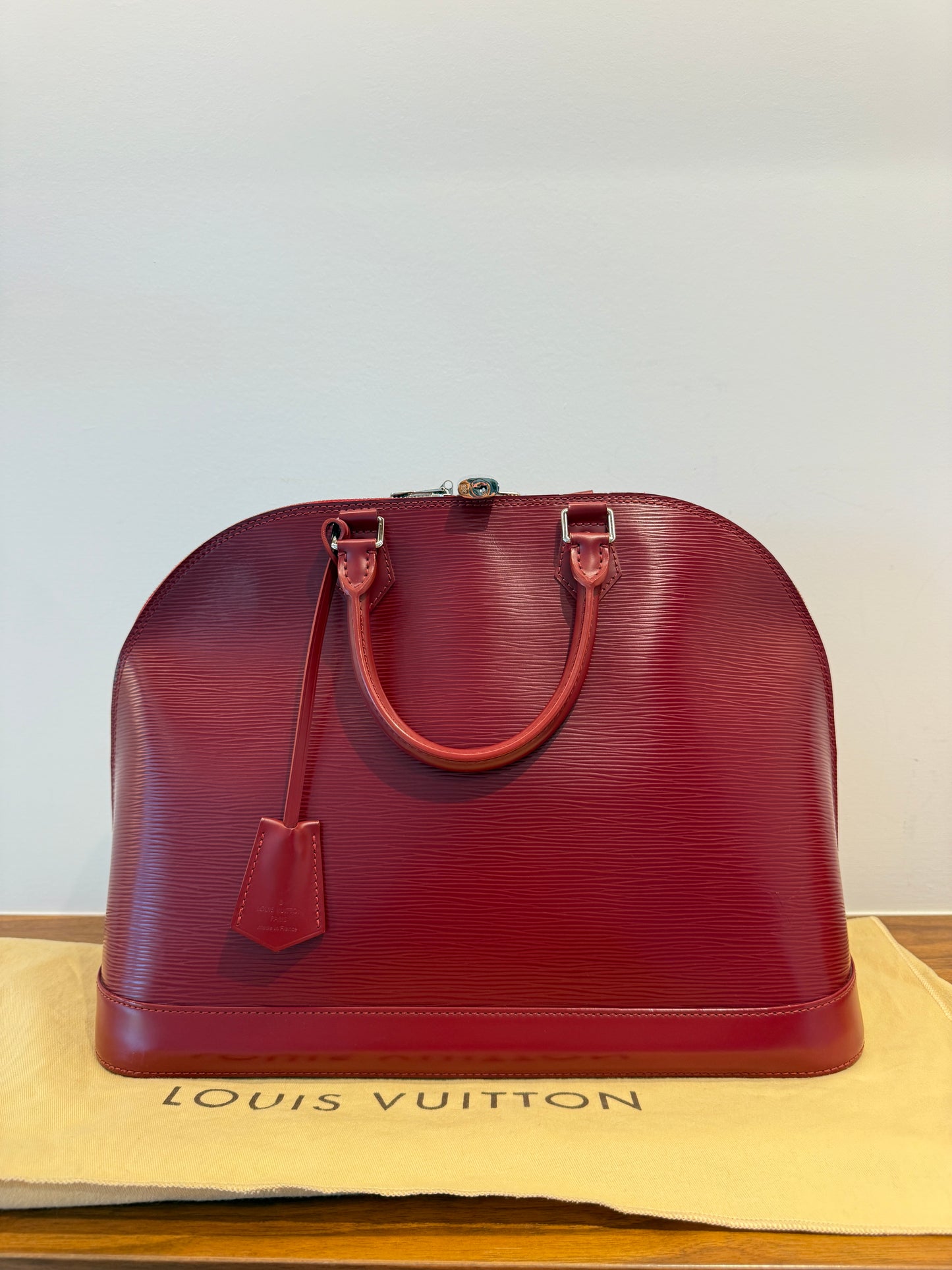 Louis Vuitton Alma GM Red Pre-Owned