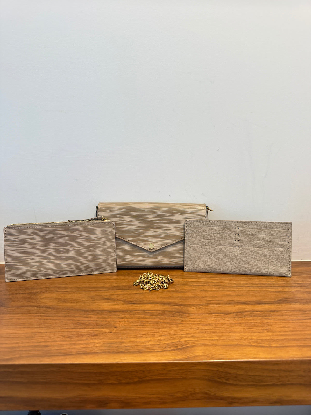 Louis Vuitton Epi Leather Felicie Pochette Chain Wallet Tourterelle