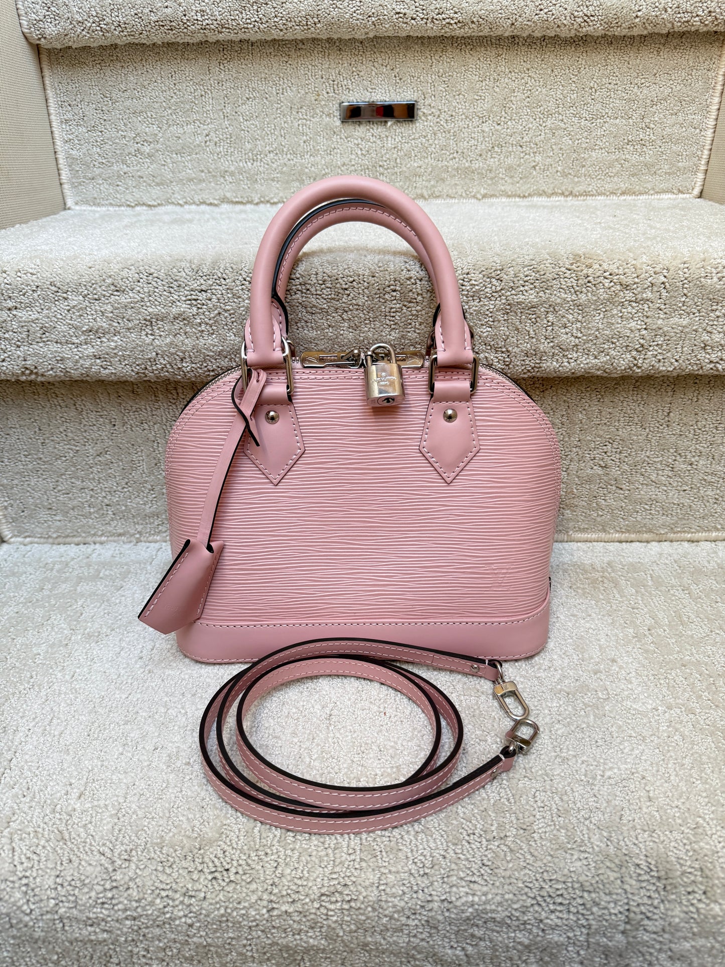 Louis Vuitton Epi Alma BB in Baby Pink 2