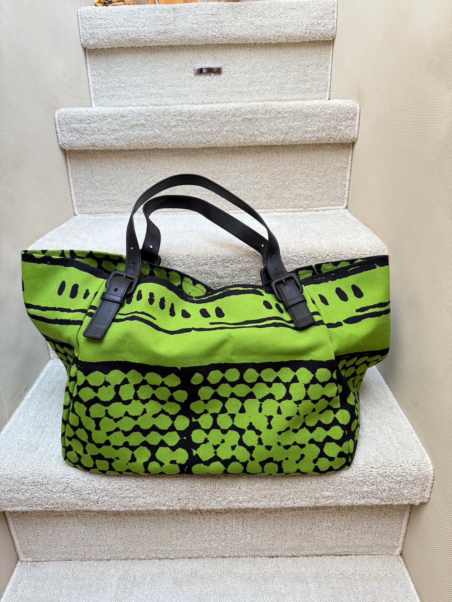 Bottega Veneto Canvas Vache Bubble Bag in Black & Green