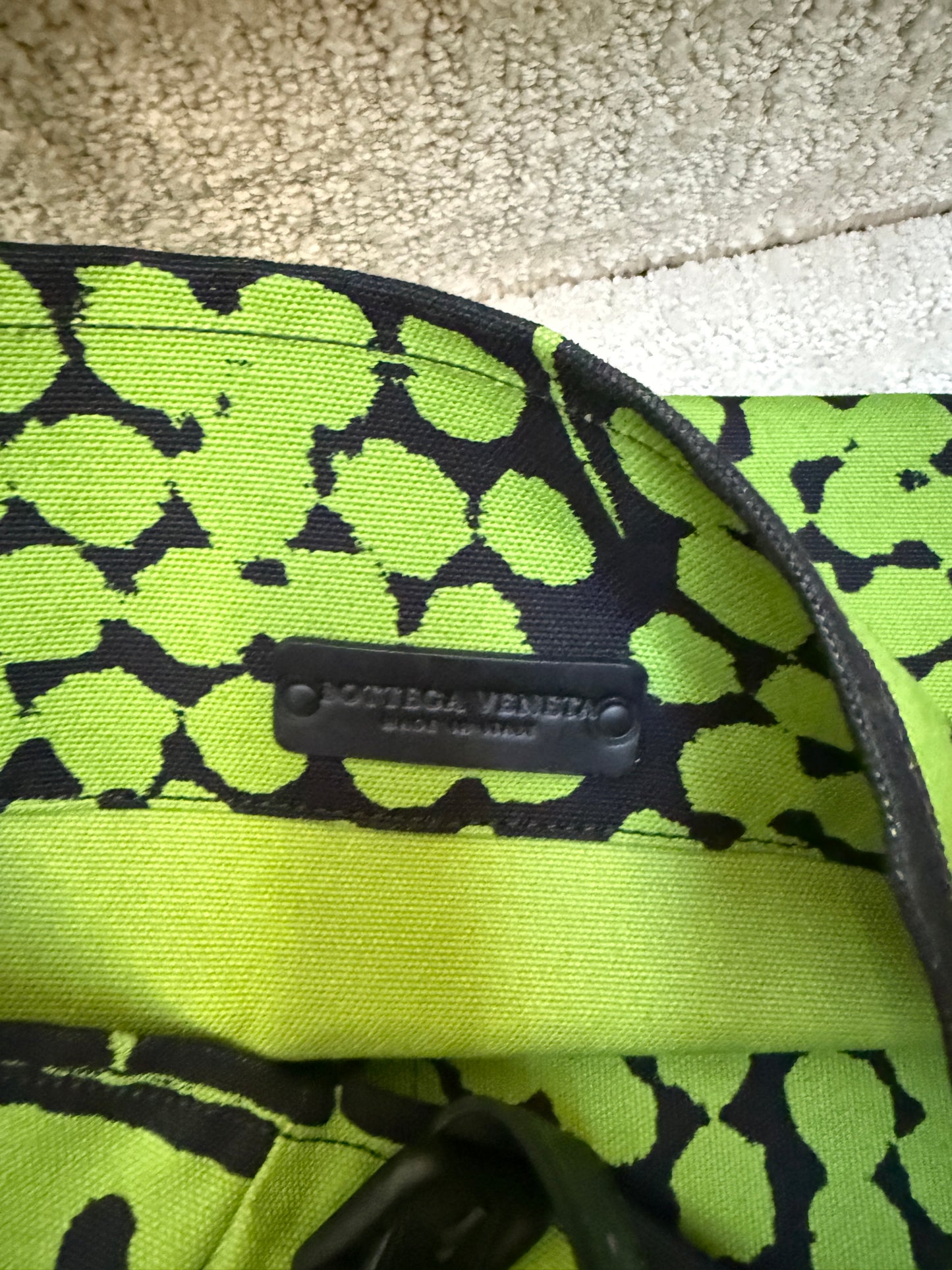 Bottega Veneto Canvas Vache Bubble Bag in Black & Green