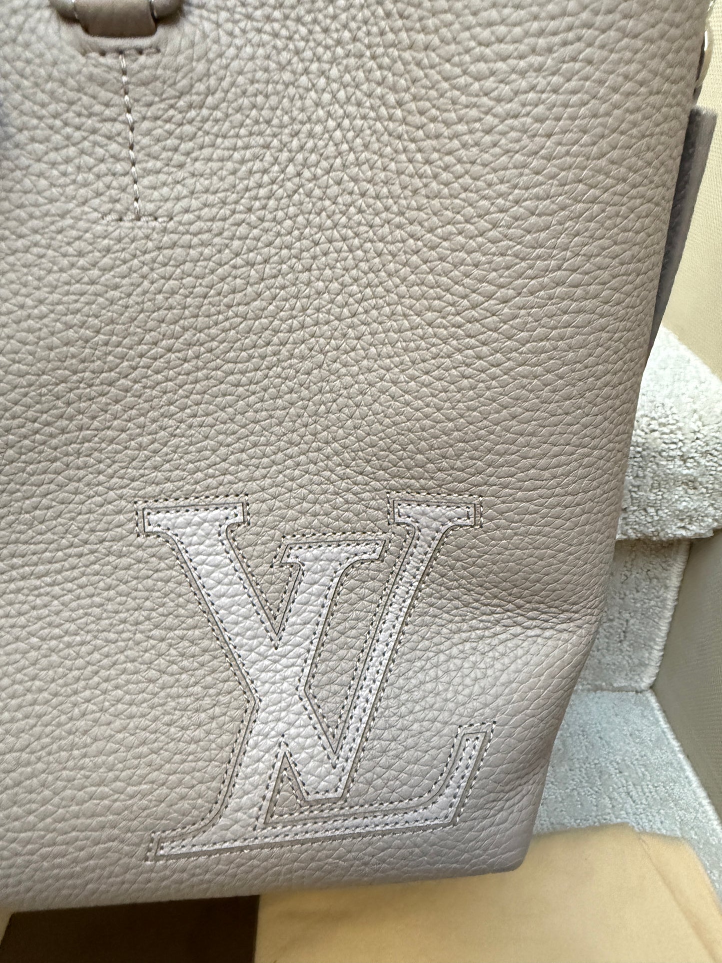 Louis Vuitton Pernelle Tote in Taurillon