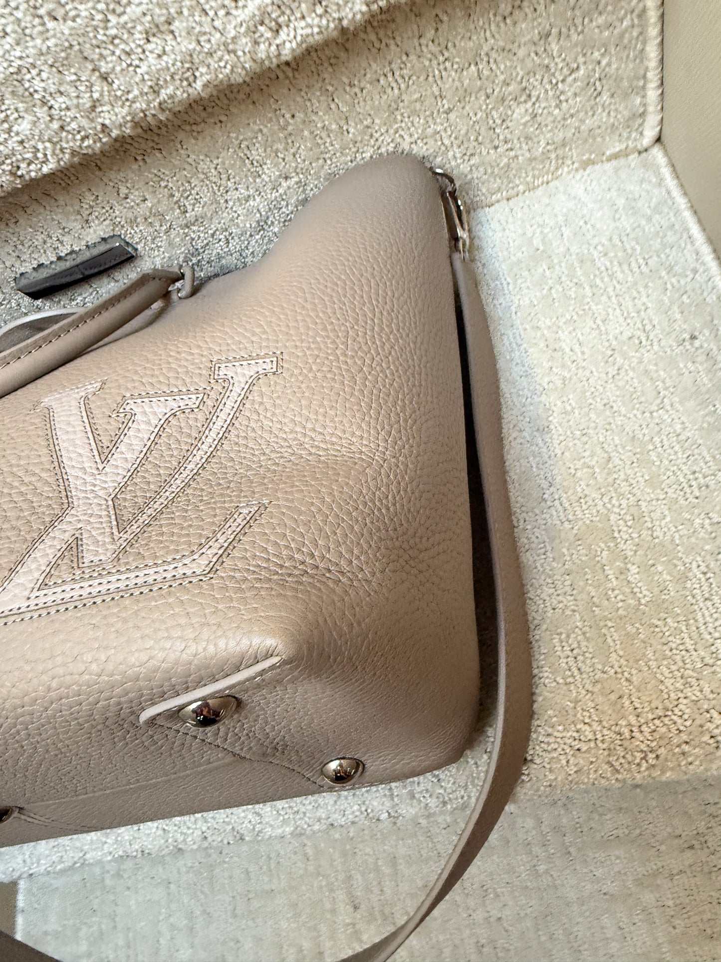 Louis Vuitton Pernelle Tote in Taurillon