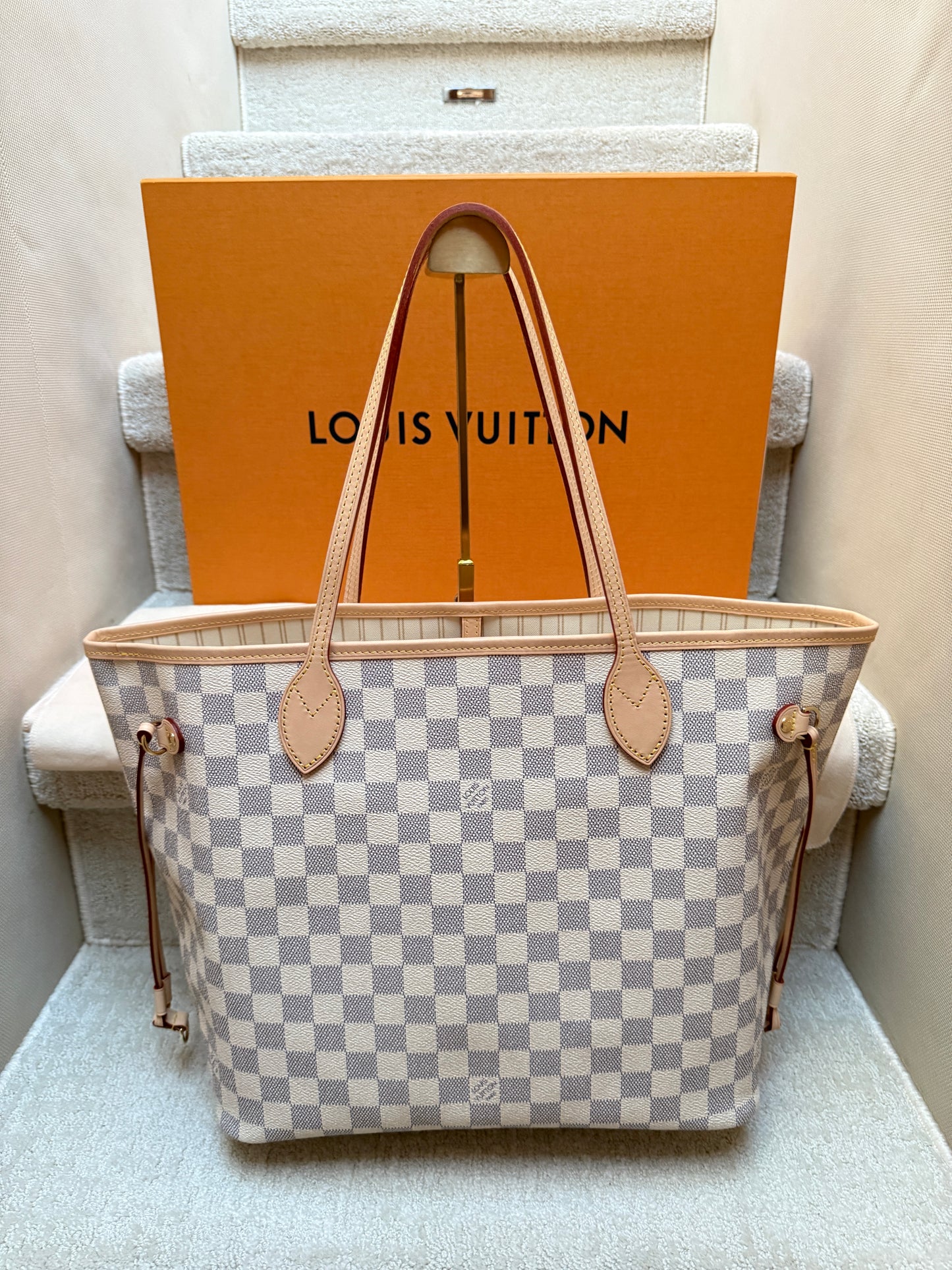 Louis Vuitton Damier Azur Neverfull in MM