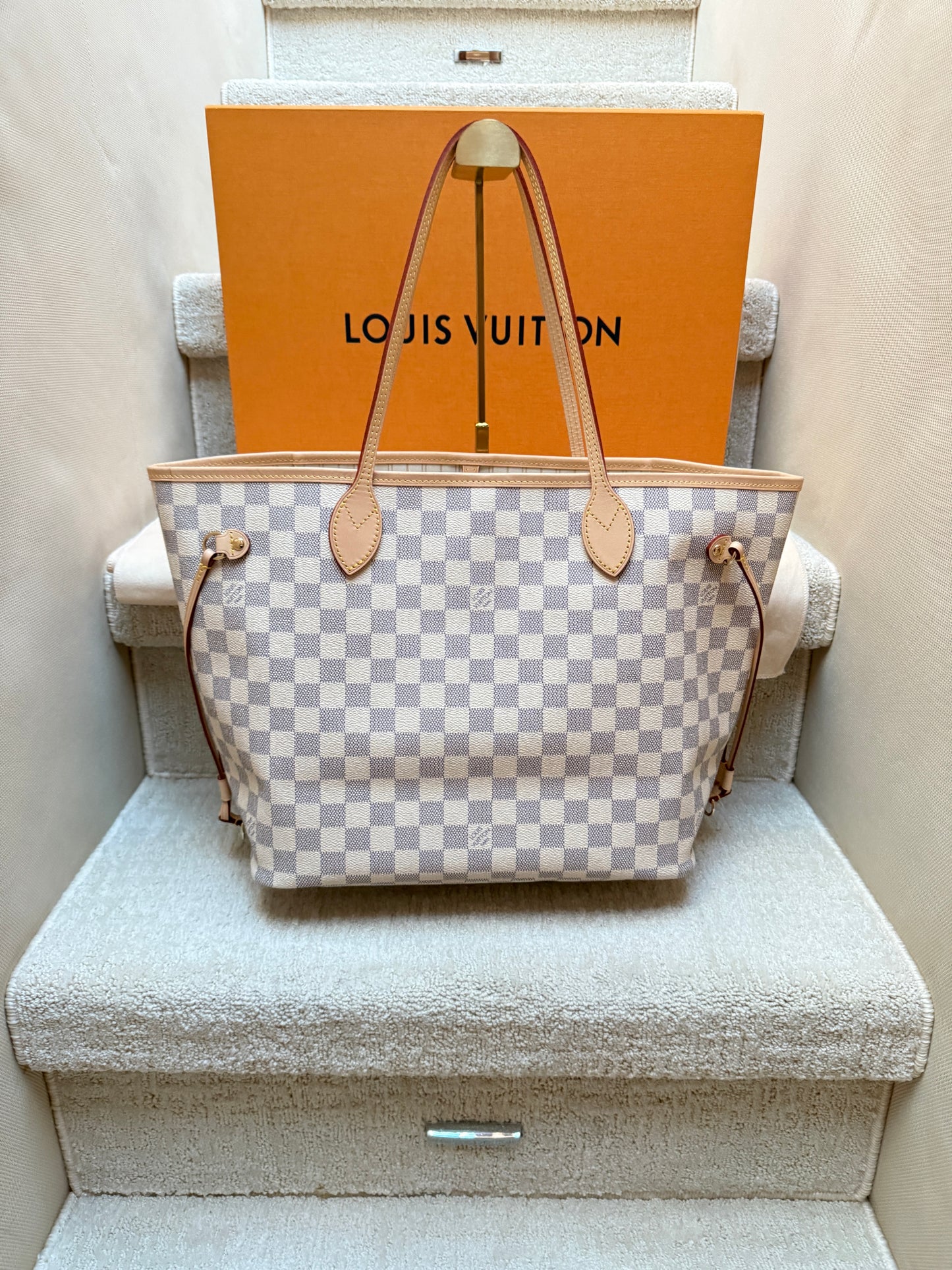 Louis Vuitton Damier Azur Neverfull in MM