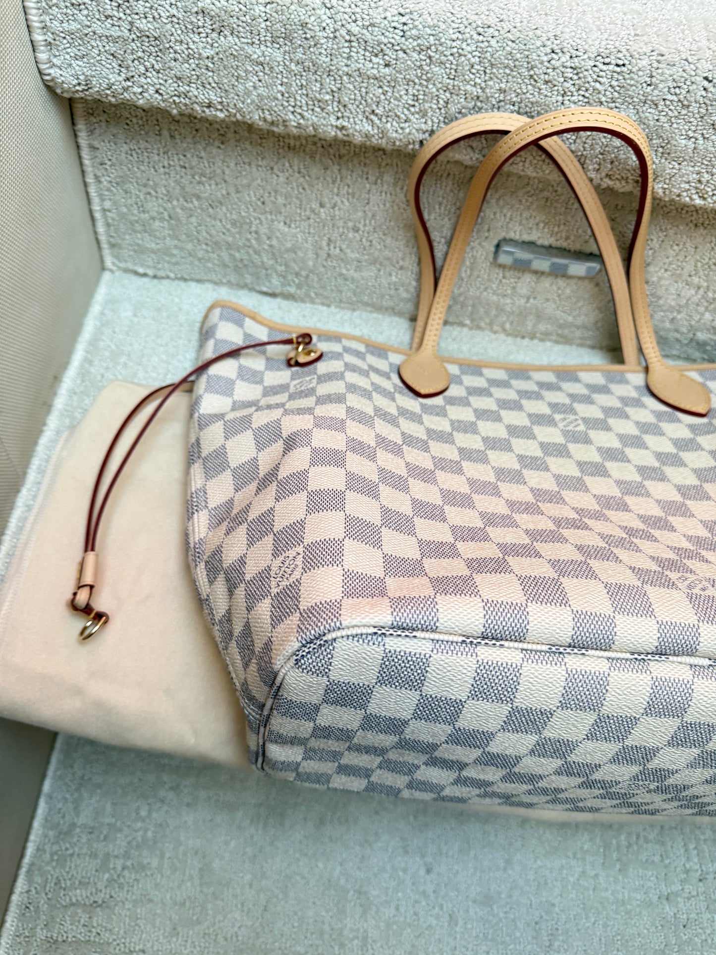 Louis Vuitton Damier Azur Neverfull in MM