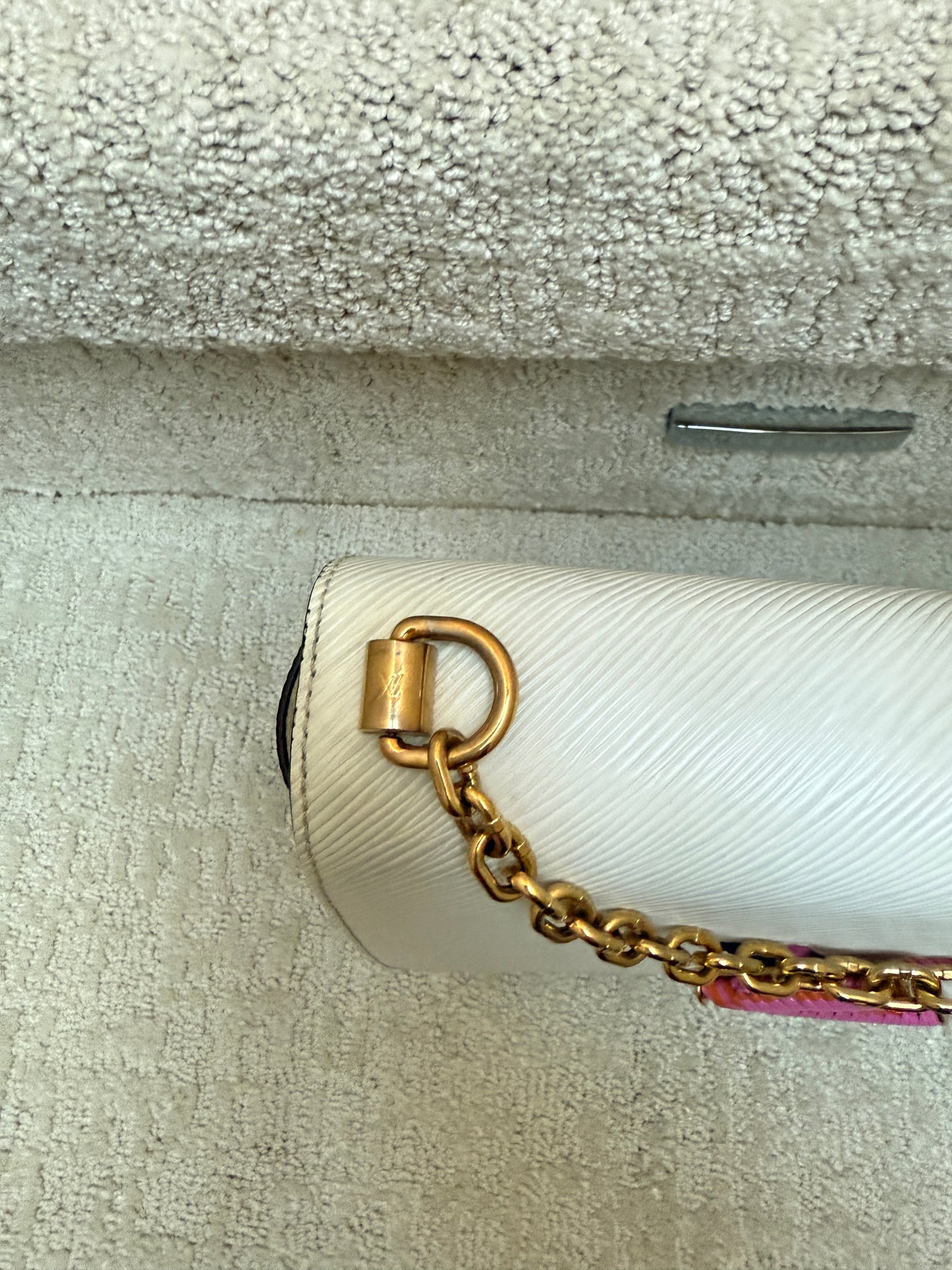 Louis Vuitton MM Twist in White Epi