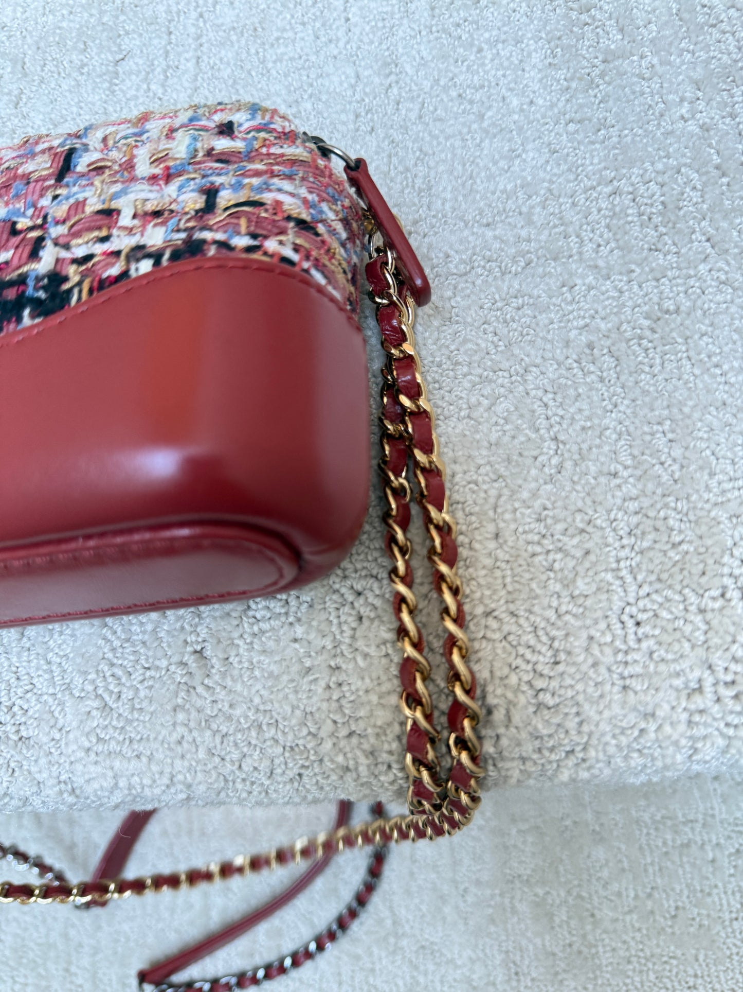 Chanel Calfskin Quilted Small Gabrielle Clutch With Chain Red