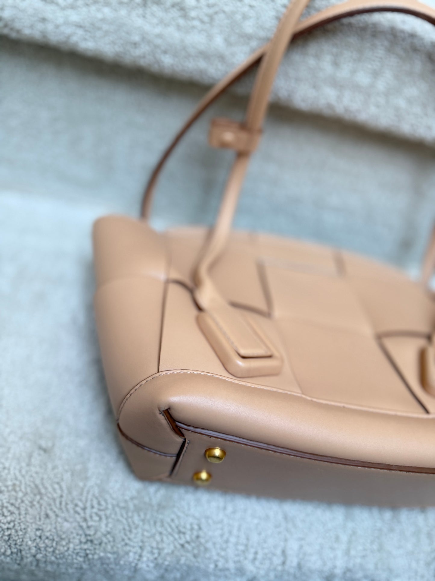 Bottega Veneta Arco Tote Small Caramel