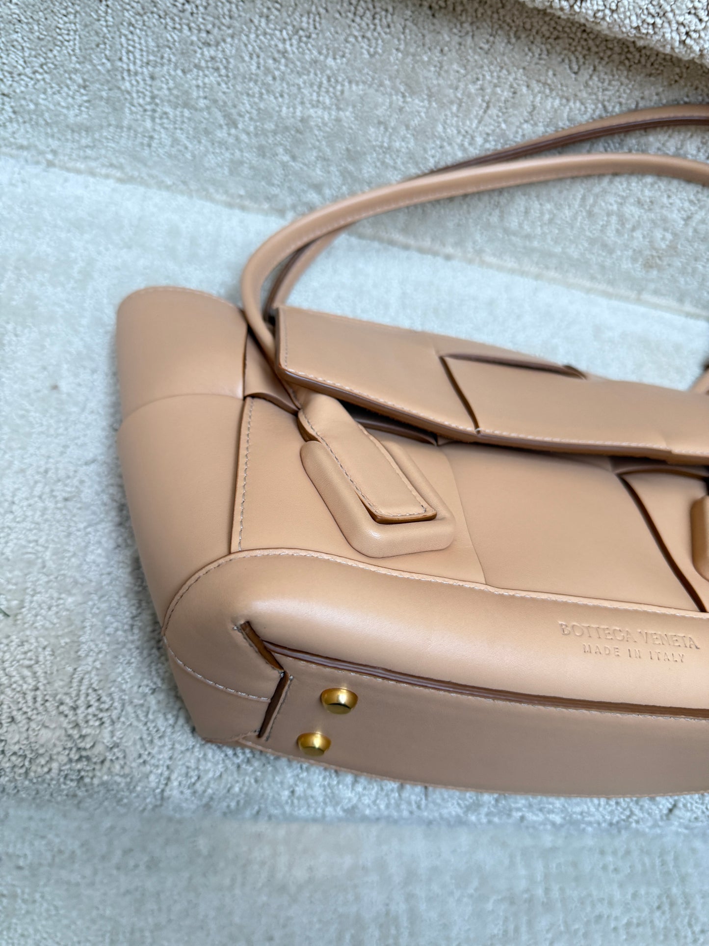 Bottega Veneta Arco Tote Small Caramel