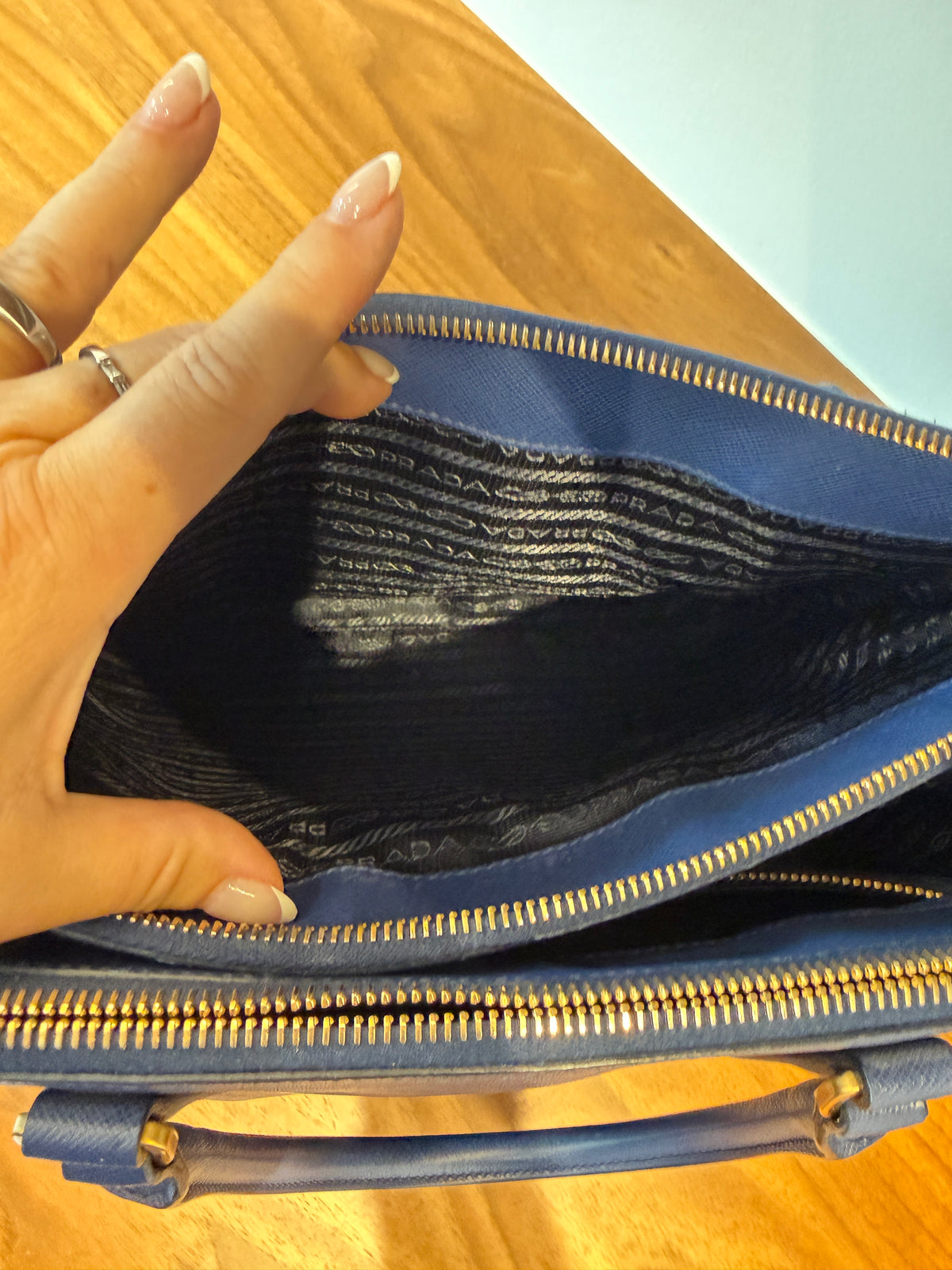 Prada Galleria Large in Saffiano Leather in Navy Blue Pre-Owned