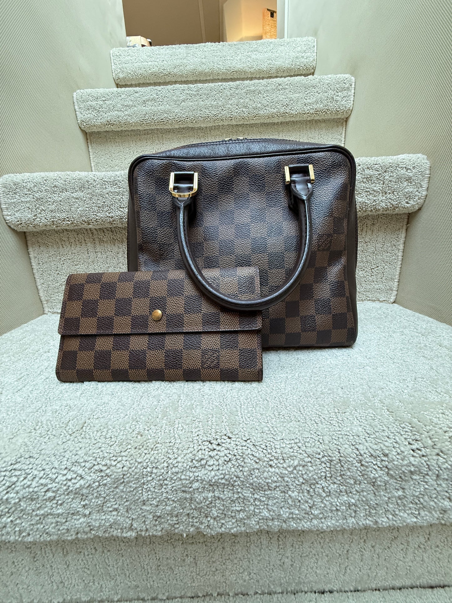 Louis Vuitton Monogram Porte Tresor International Wallet