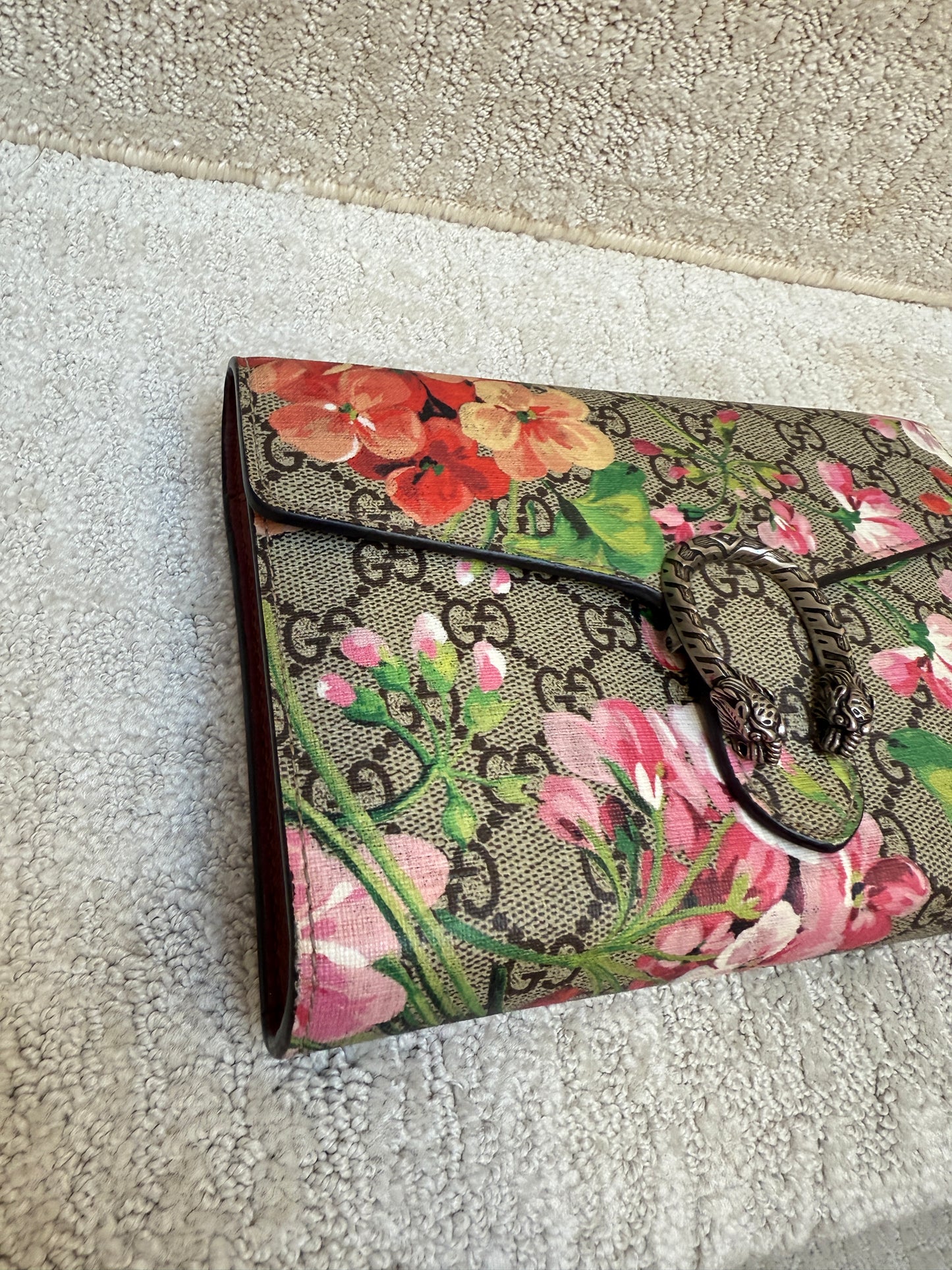 Gucci GG Supreme Monogram Blooms Dionysus Chain Wallet Rose