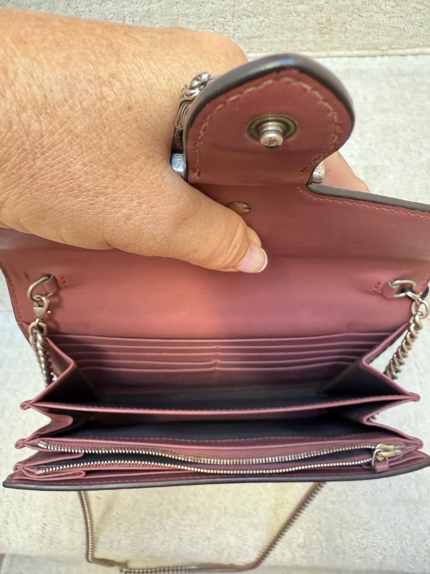 Gucci GG Supreme Monogram Blooms Dionysus Chain Wallet Rose