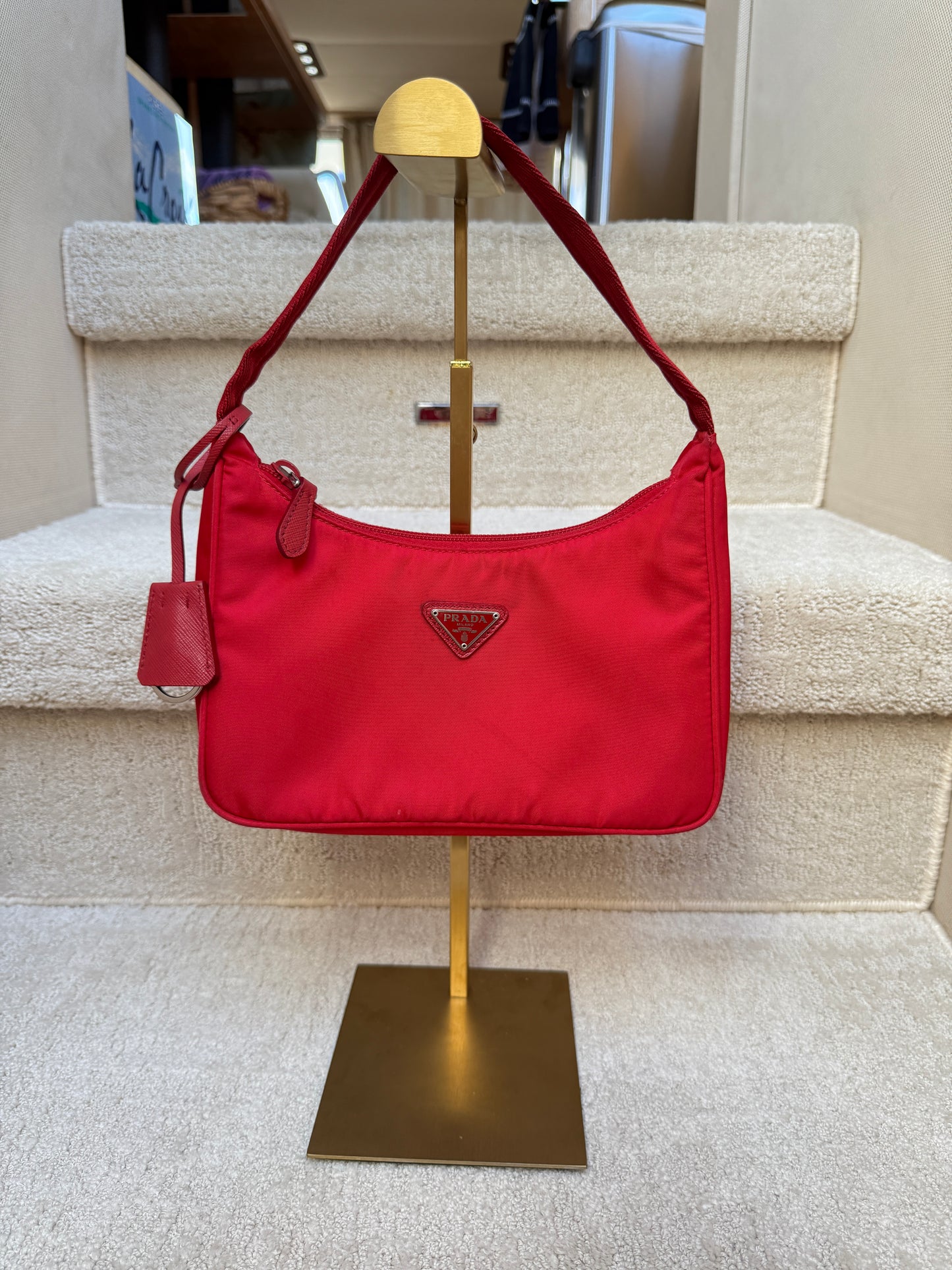 Prada Tessuto Nylon Re edition Shoulder bag in Red Nylon