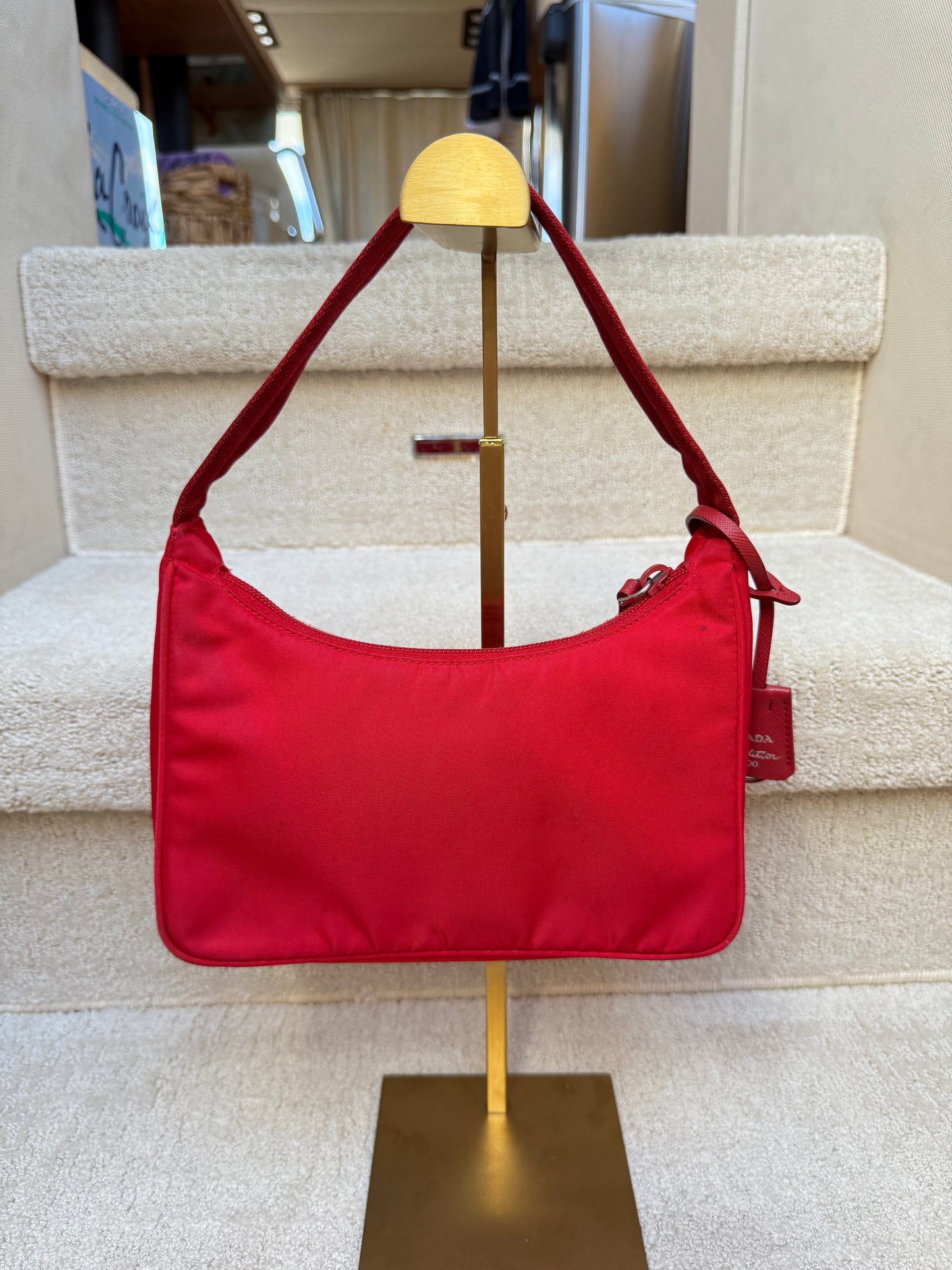 Prada Tessuto Nylon Re edition Shoulder bag in Red Nylon
