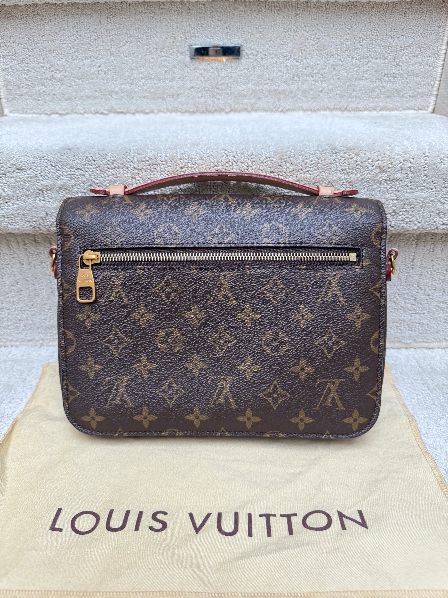 Louis Vuitton Monogram Pochette Metis