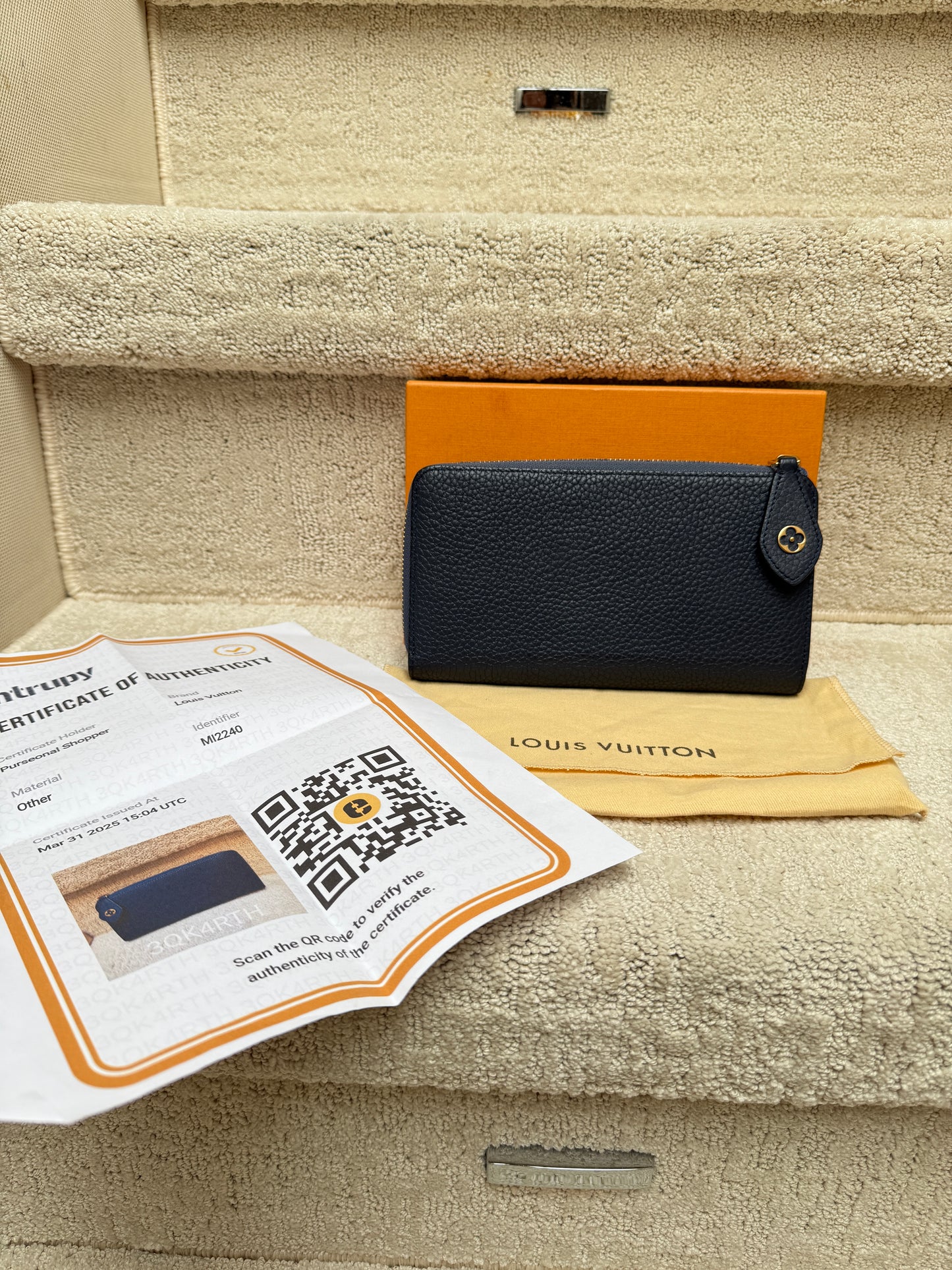 Louis Vuitton Taurillon Comete Long Wallet in Navy Full Set