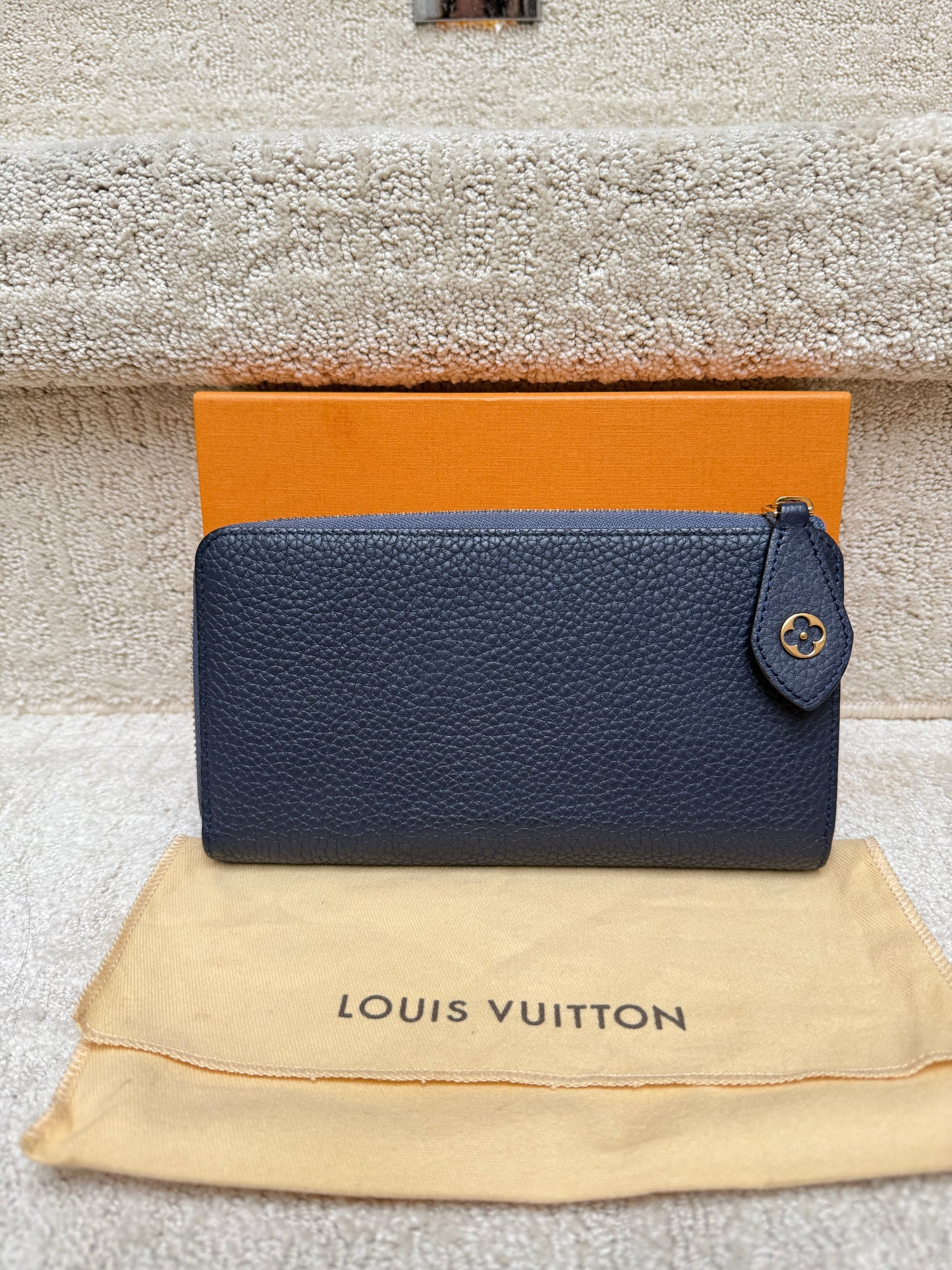 Louis Vuitton Taurillon Comete Long Wallet in Navy Full Set