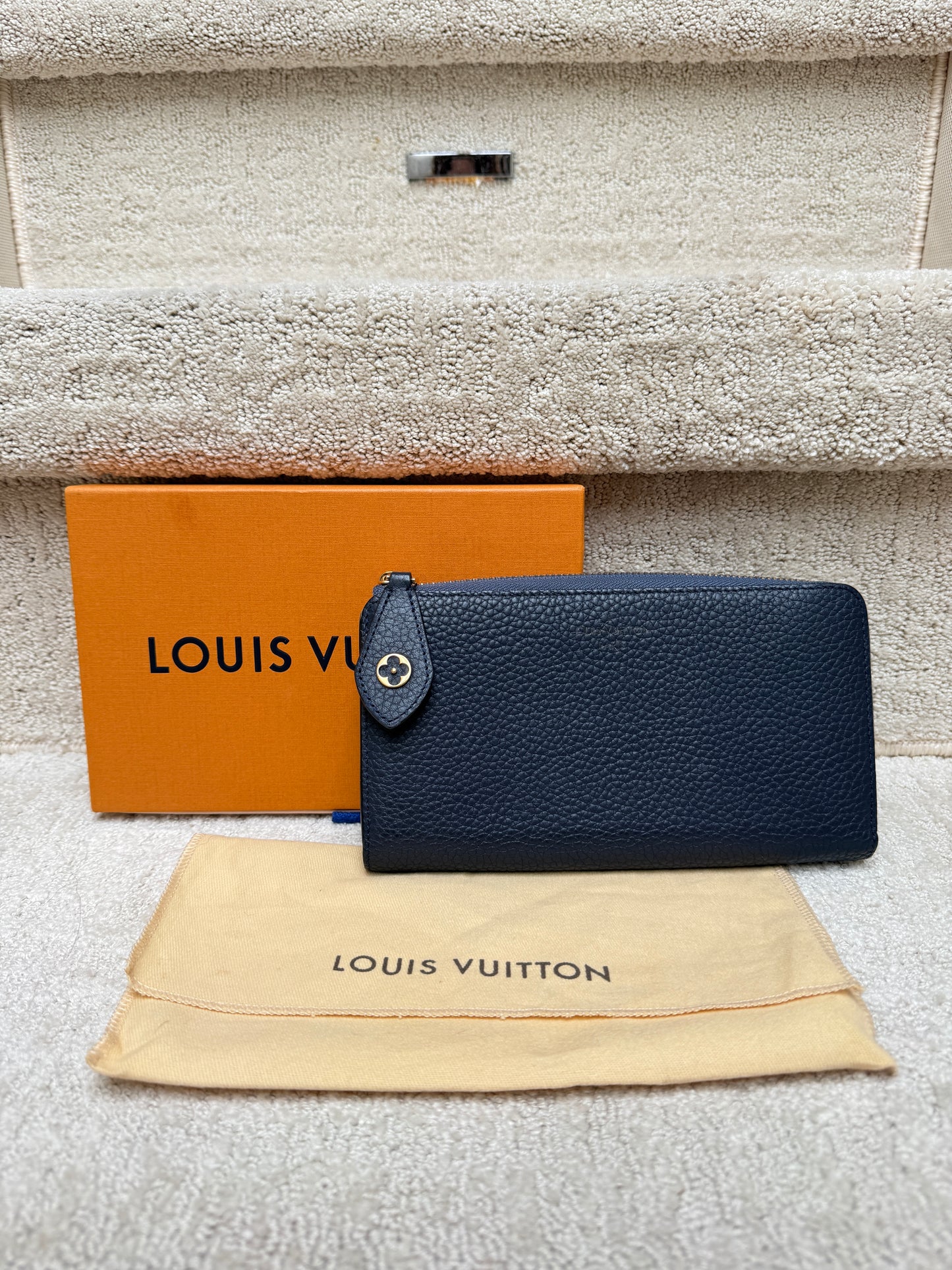 Louis Vuitton Taurillon Comete Long Wallet in Navy Full Set