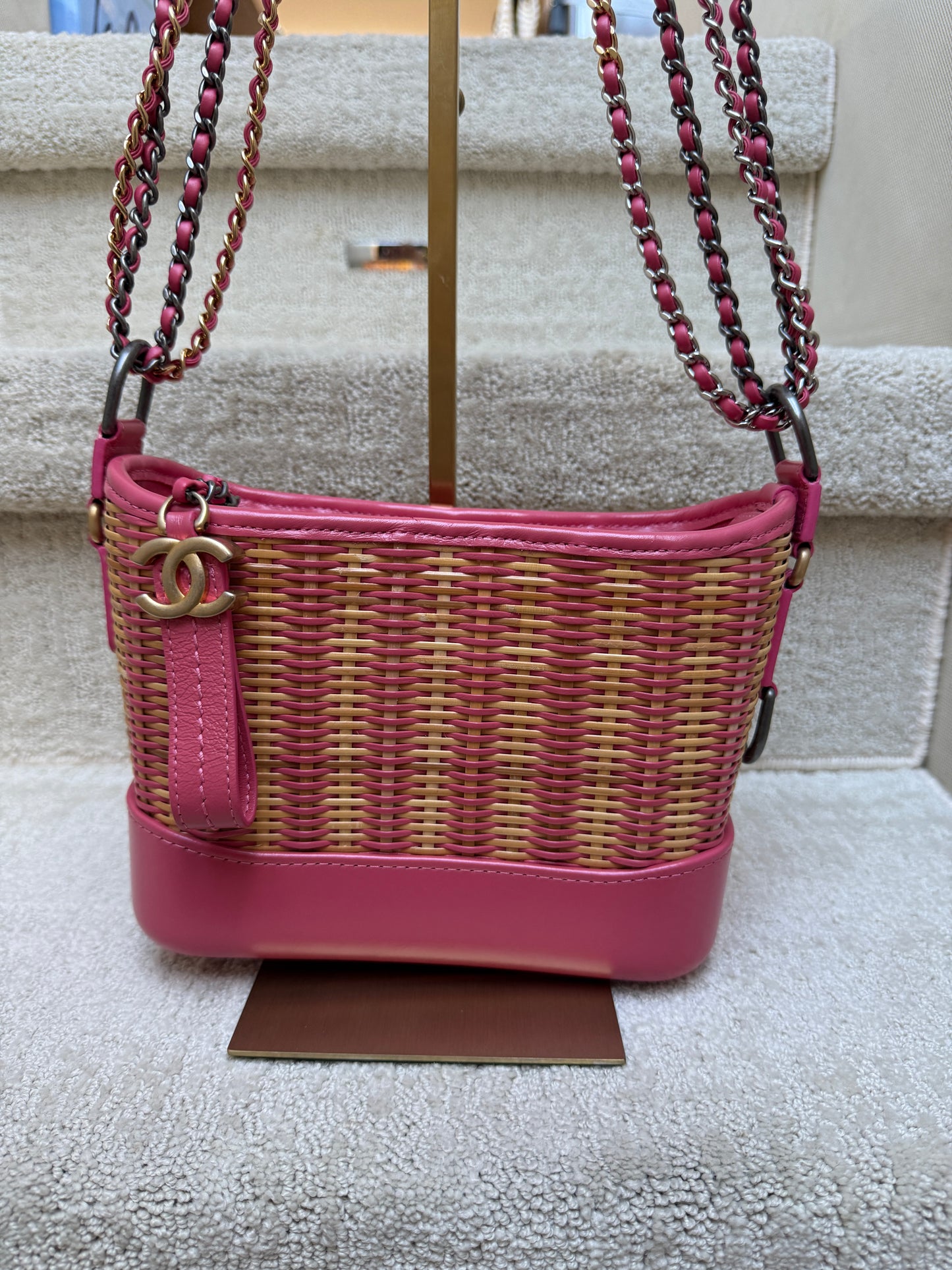 Chanel Gabrielle Hobo Small in Beige Rattan & Pink leather