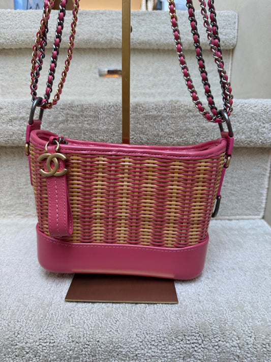 Chanel Gabrielle Hobo Small in Beige Rattan & Pink leather