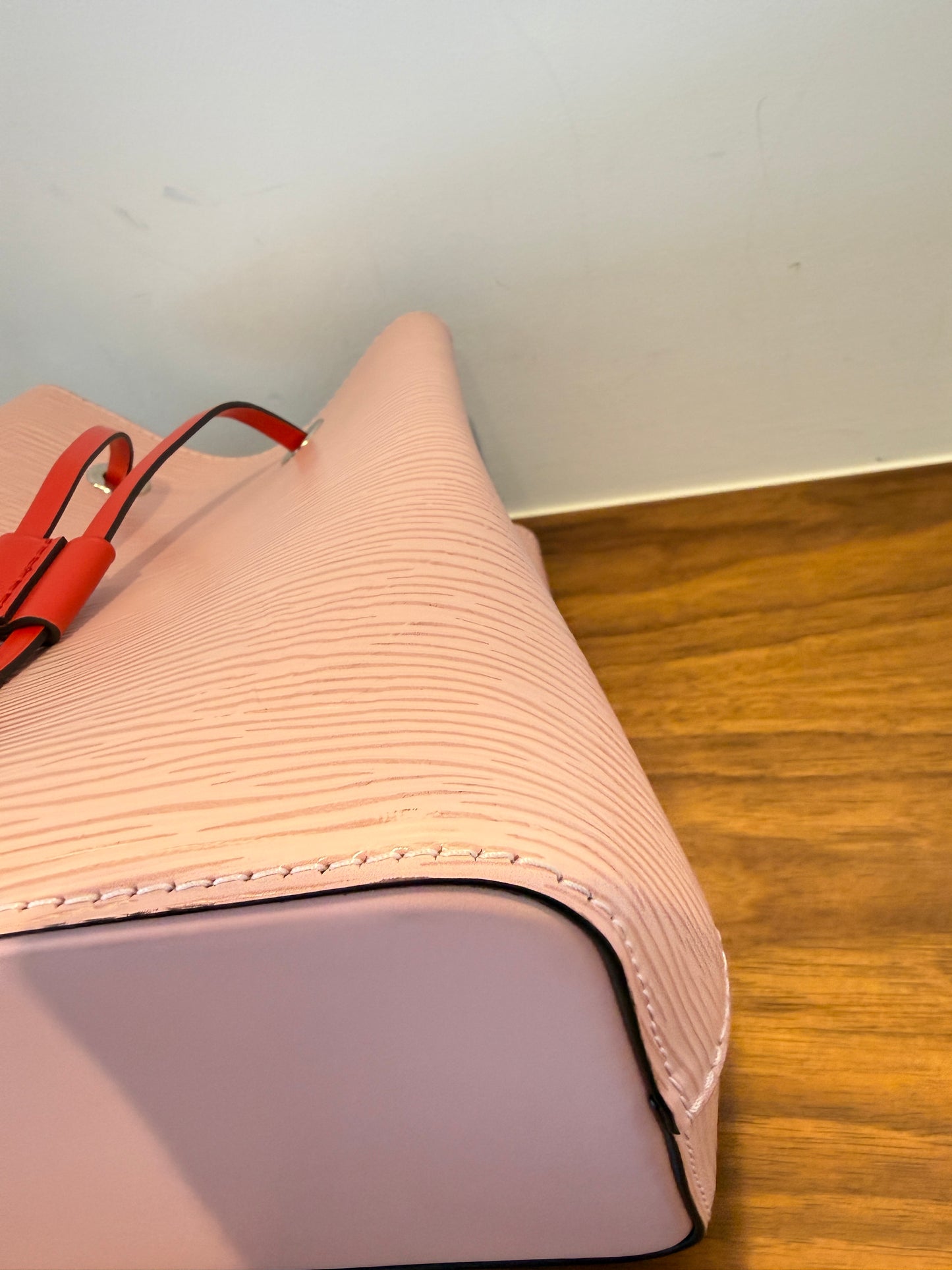 Louis Vuitton Epi NeoNoe BB Rose Ballerine