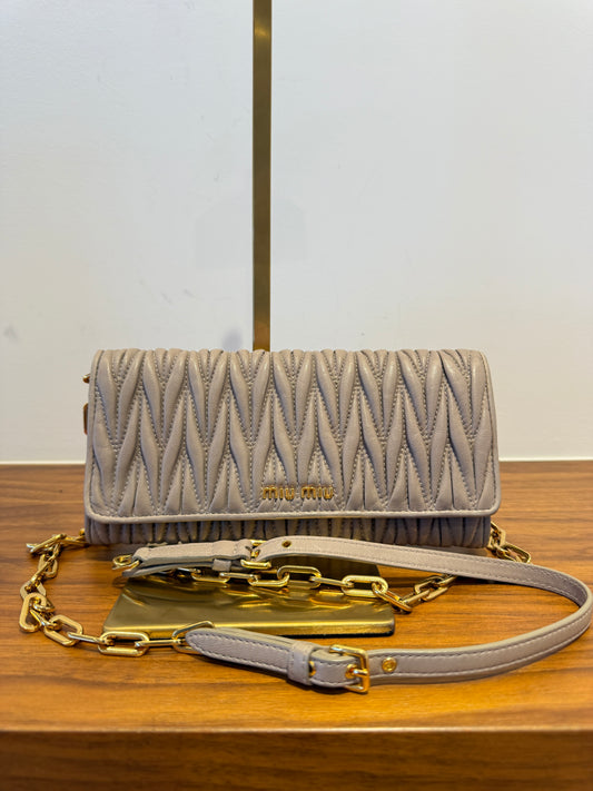 Miu Miu Nappa Matelasse Wallet on Chain in Griege