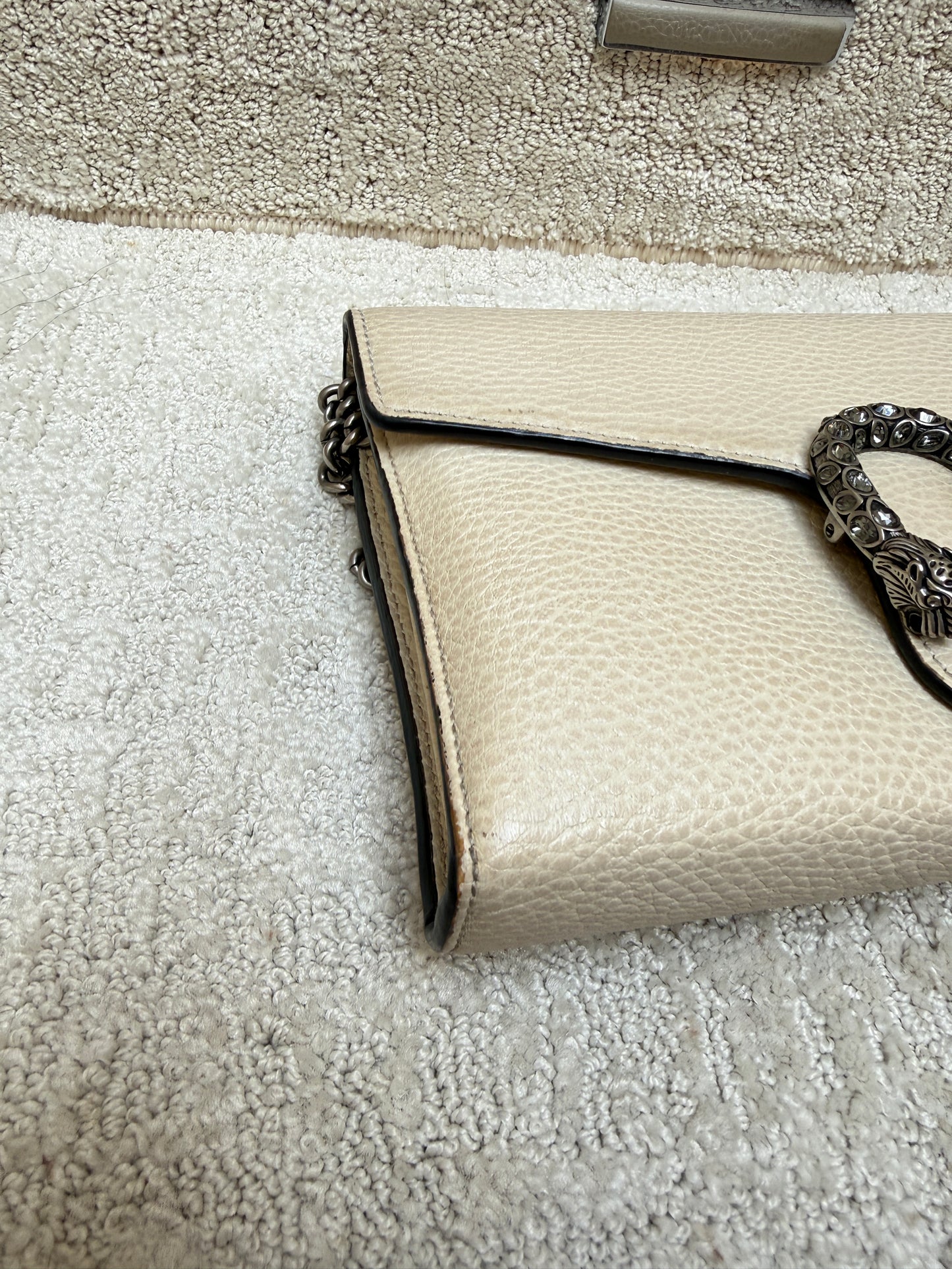 Gucci Calfskin Dionysus Wallet on Chain in Mystic White