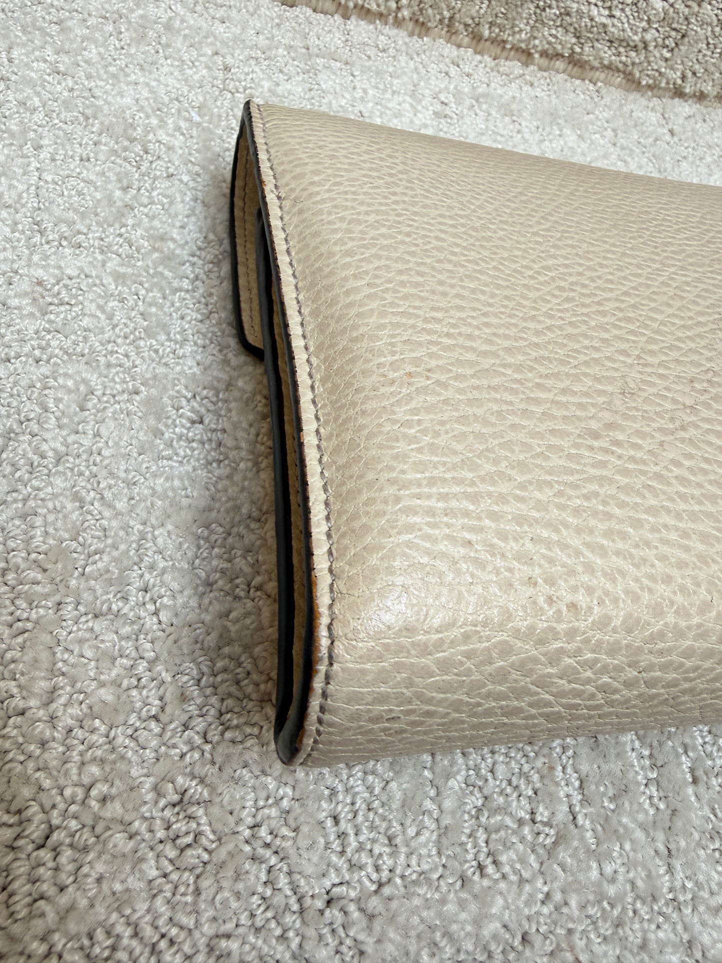 Gucci Calfskin Dionysus Wallet on Chain in Mystic White