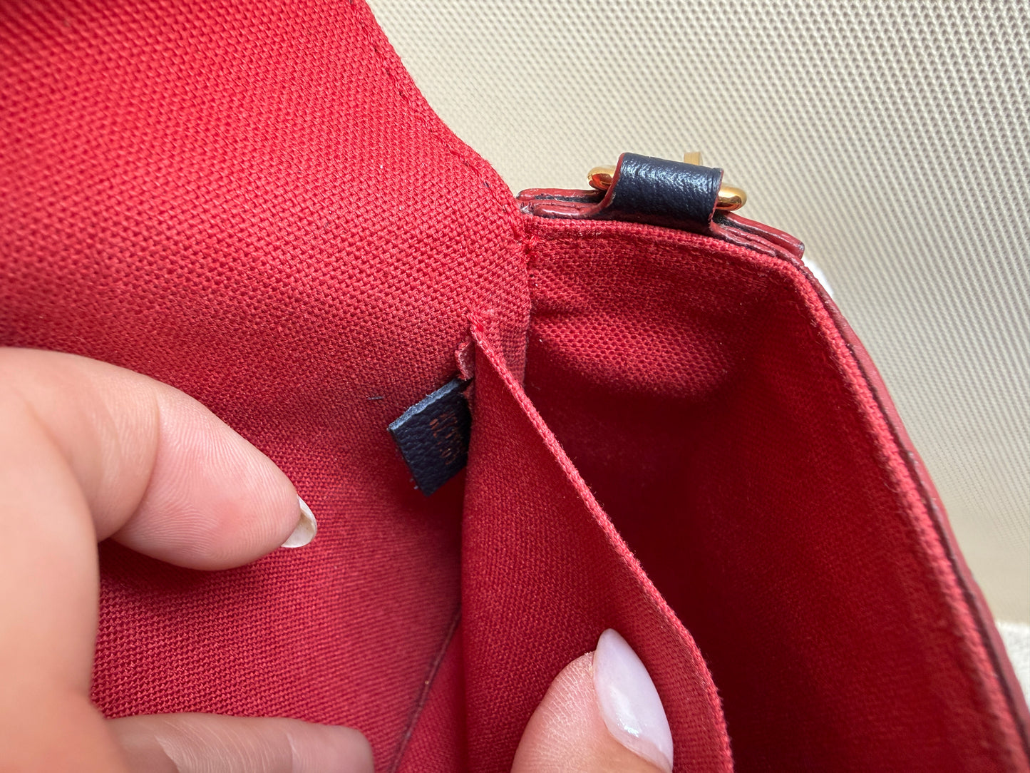Louis VuittonEmpreinte Pochette Felicie Chain Wallet Marine Rouge