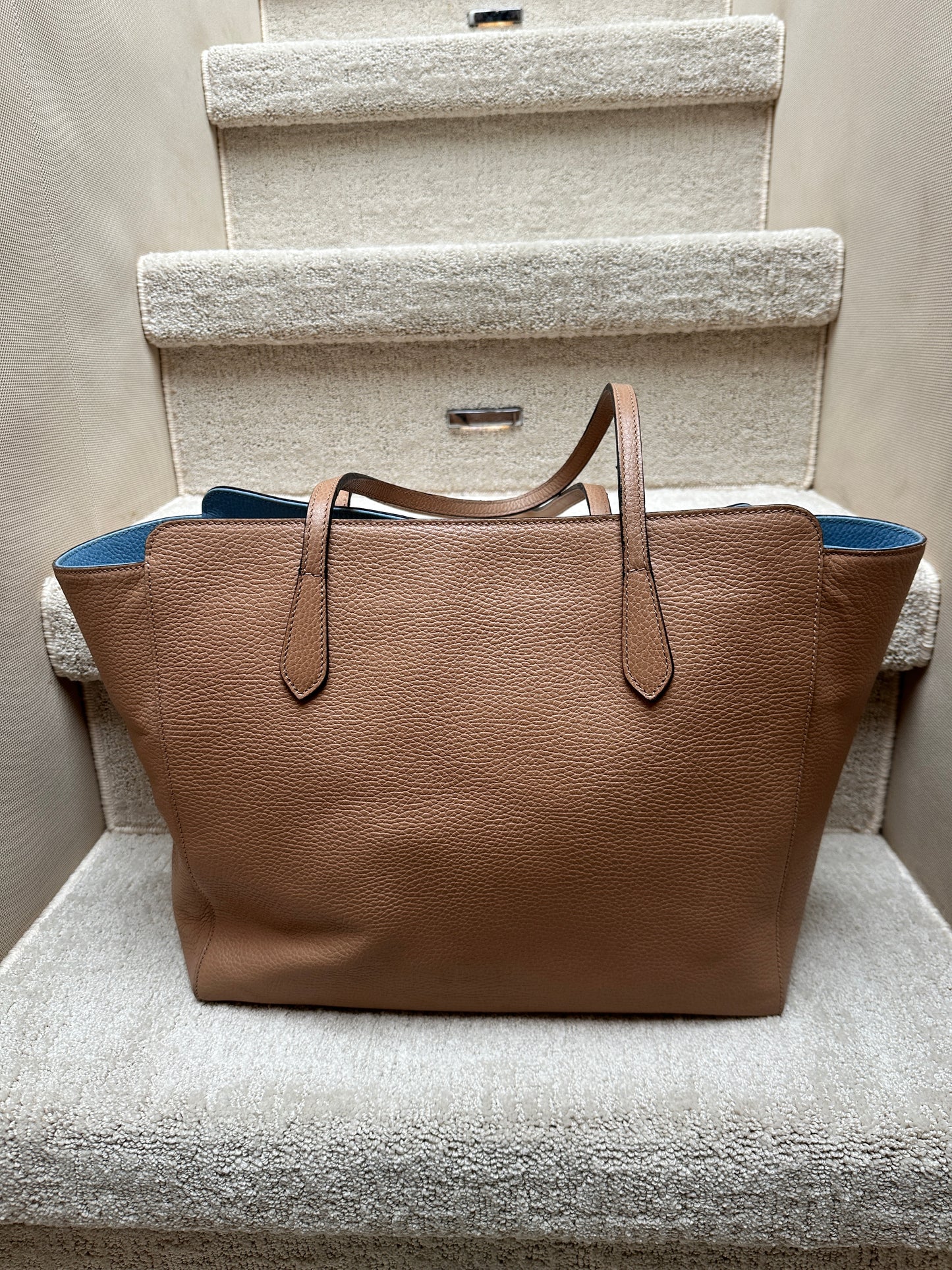 Gucci Calfskin Medium Swing Tote in Tan & Blue