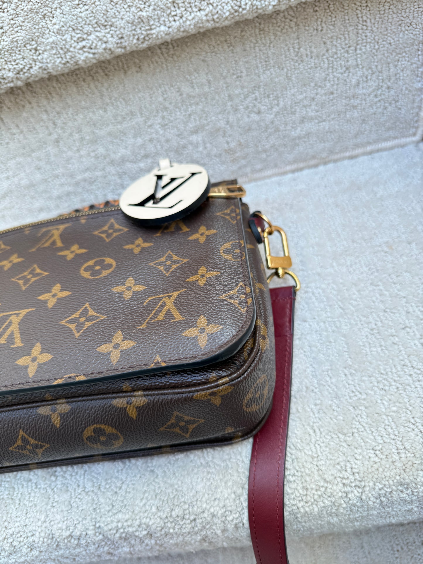 Louis Vuitton Monogram Canvas Braided Handle Pochette Metis Bag