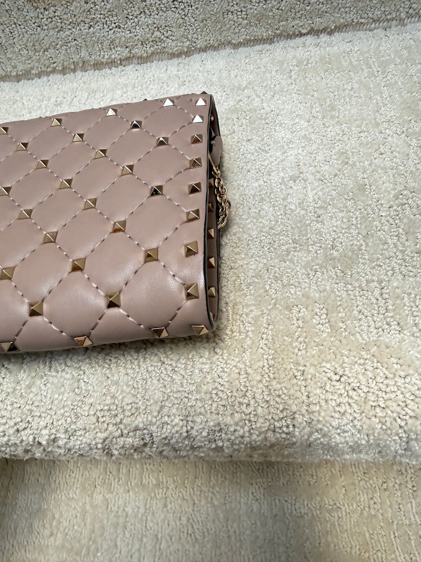 Valentino Garavani Lambskin Rockstud Spike Wallet on Chain Beige Pre-Owned