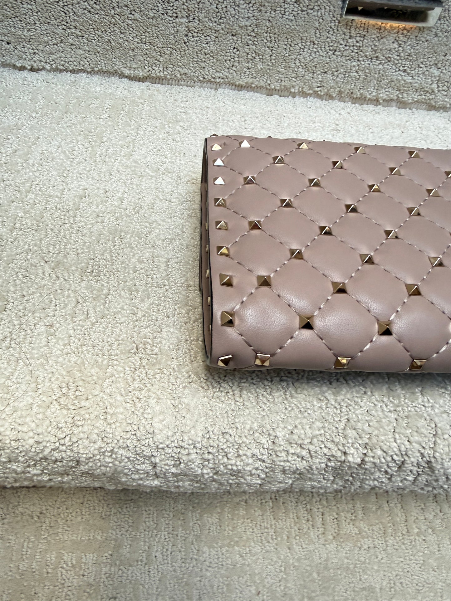 Valentino Garavani Lambskin Rockstud Spike Wallet on Chain Beige Pre-Owned