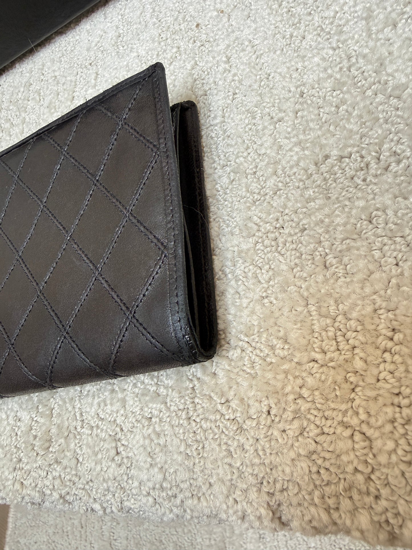 Chanel Kiss Lock Vintage Wallet in Black and Gold