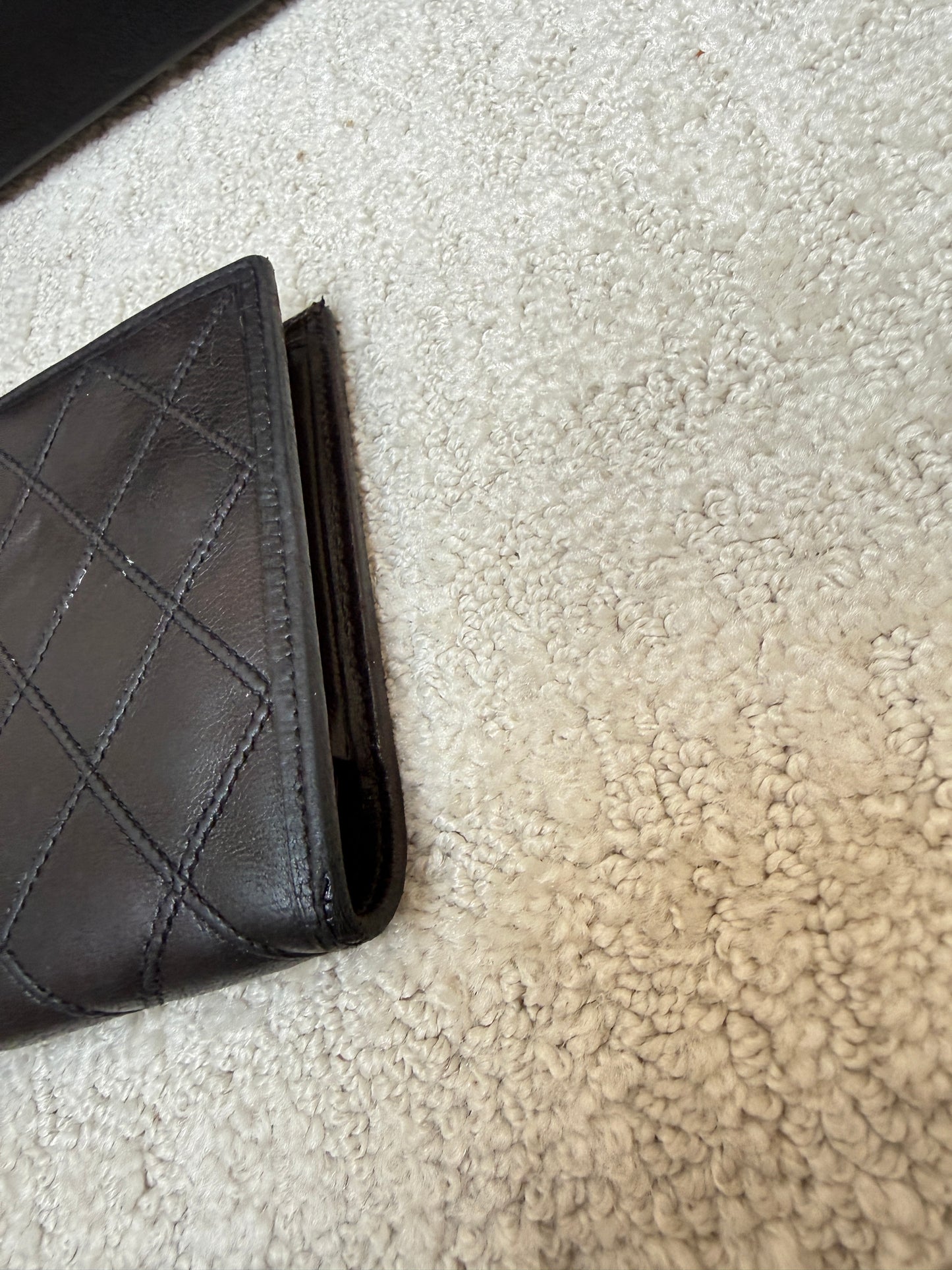 Chanel Kiss Lock Vintage Wallet in Black and Gold