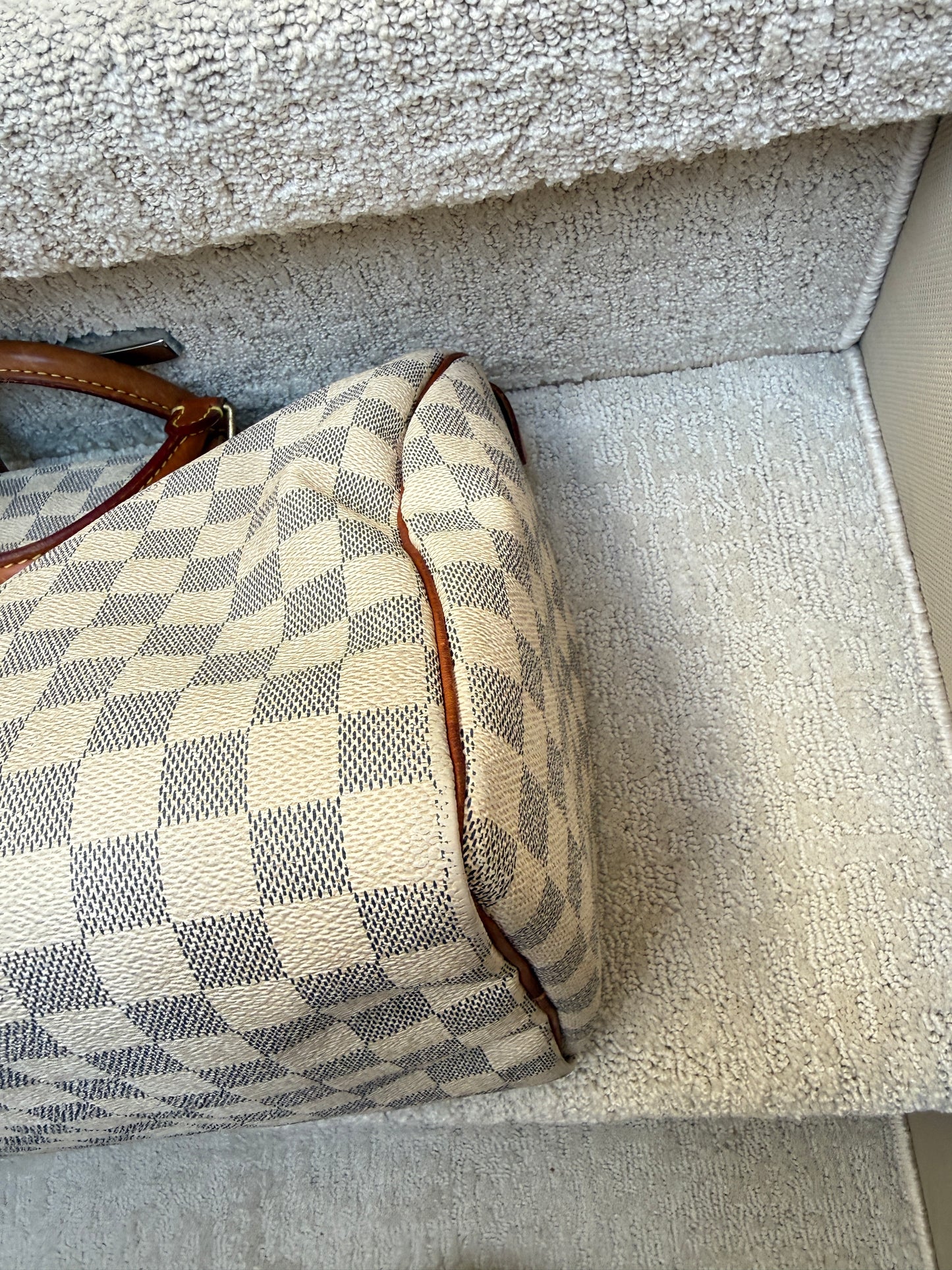 Louis Vuitton Speedy 35 in Damier Azur