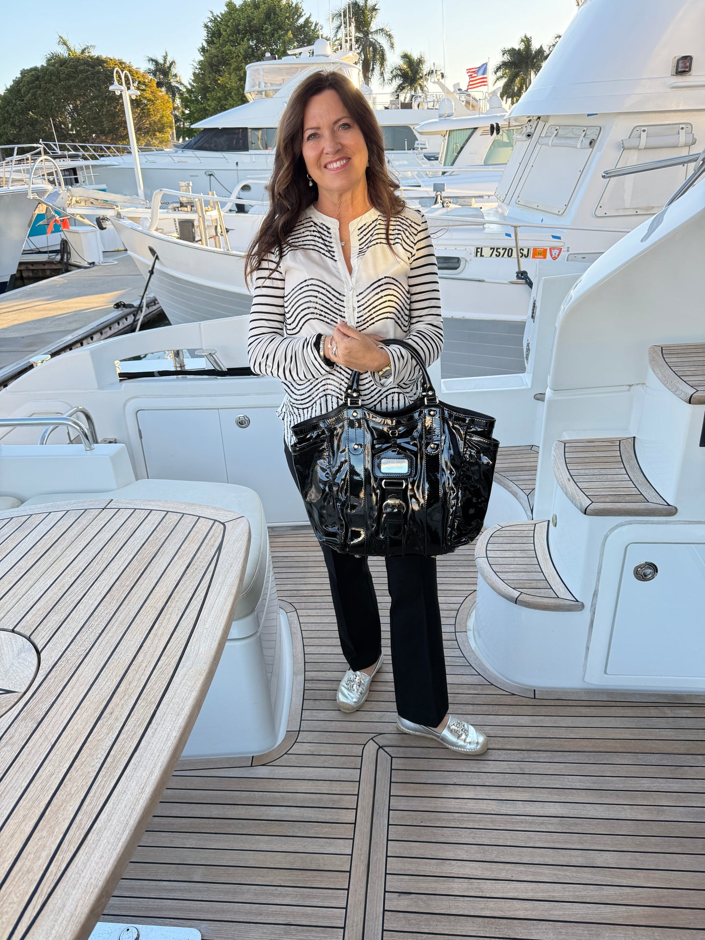 Gucci Patent Buckle Shoulder Tote Black