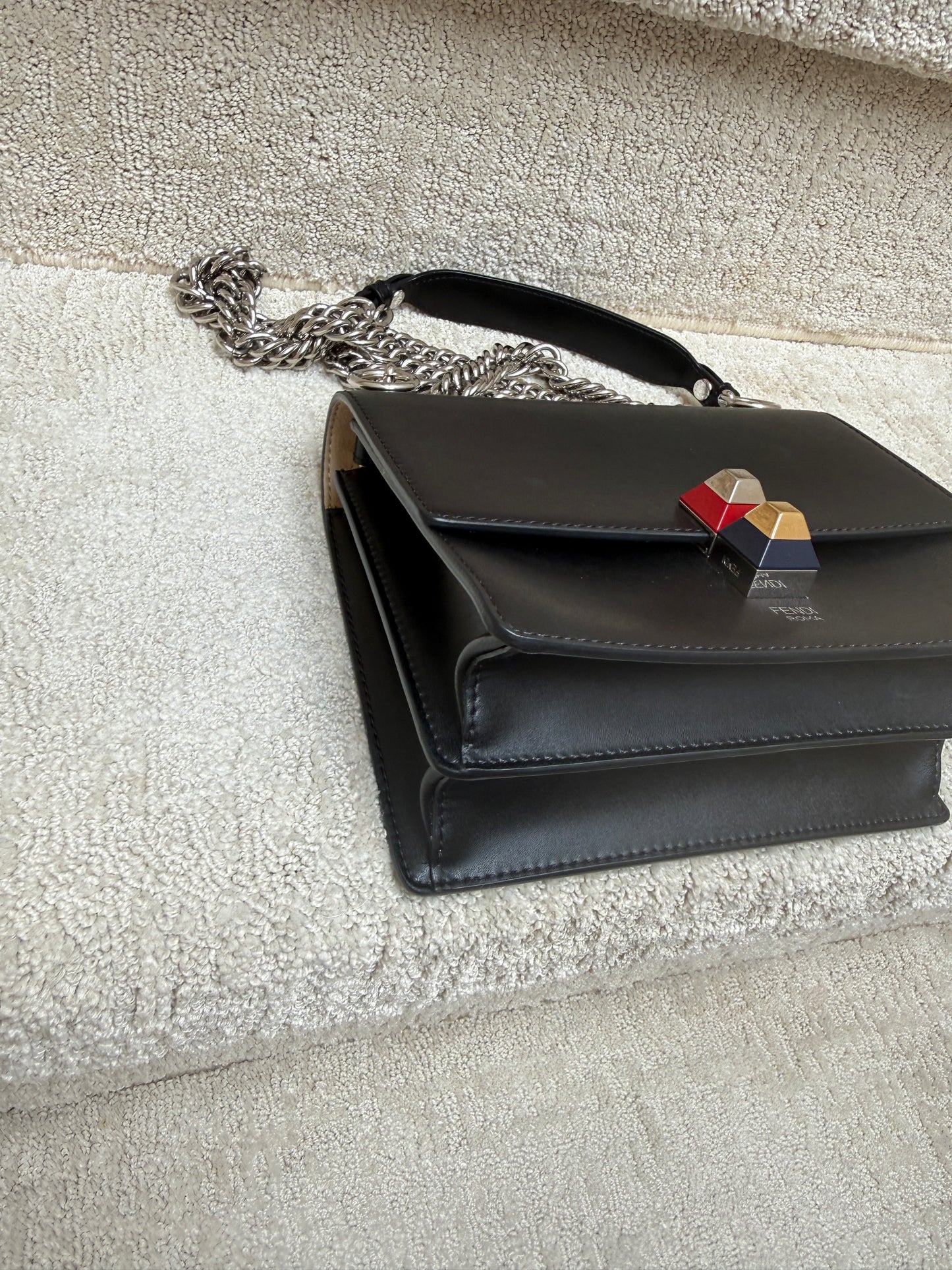 Fendi Vitello Small Kan I Shoulder Bag Black