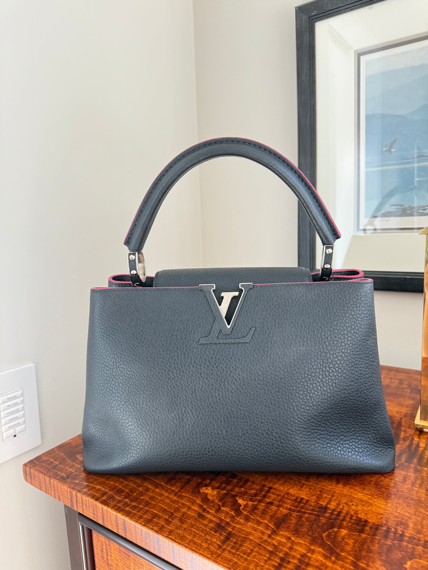 Louis Vuitton Taurillon Capucines PM in Dark Navy & Pink