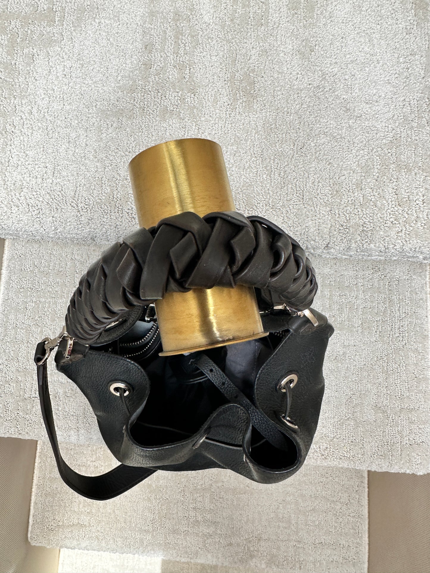 Louis Vuitton Muria Mahina in Noir