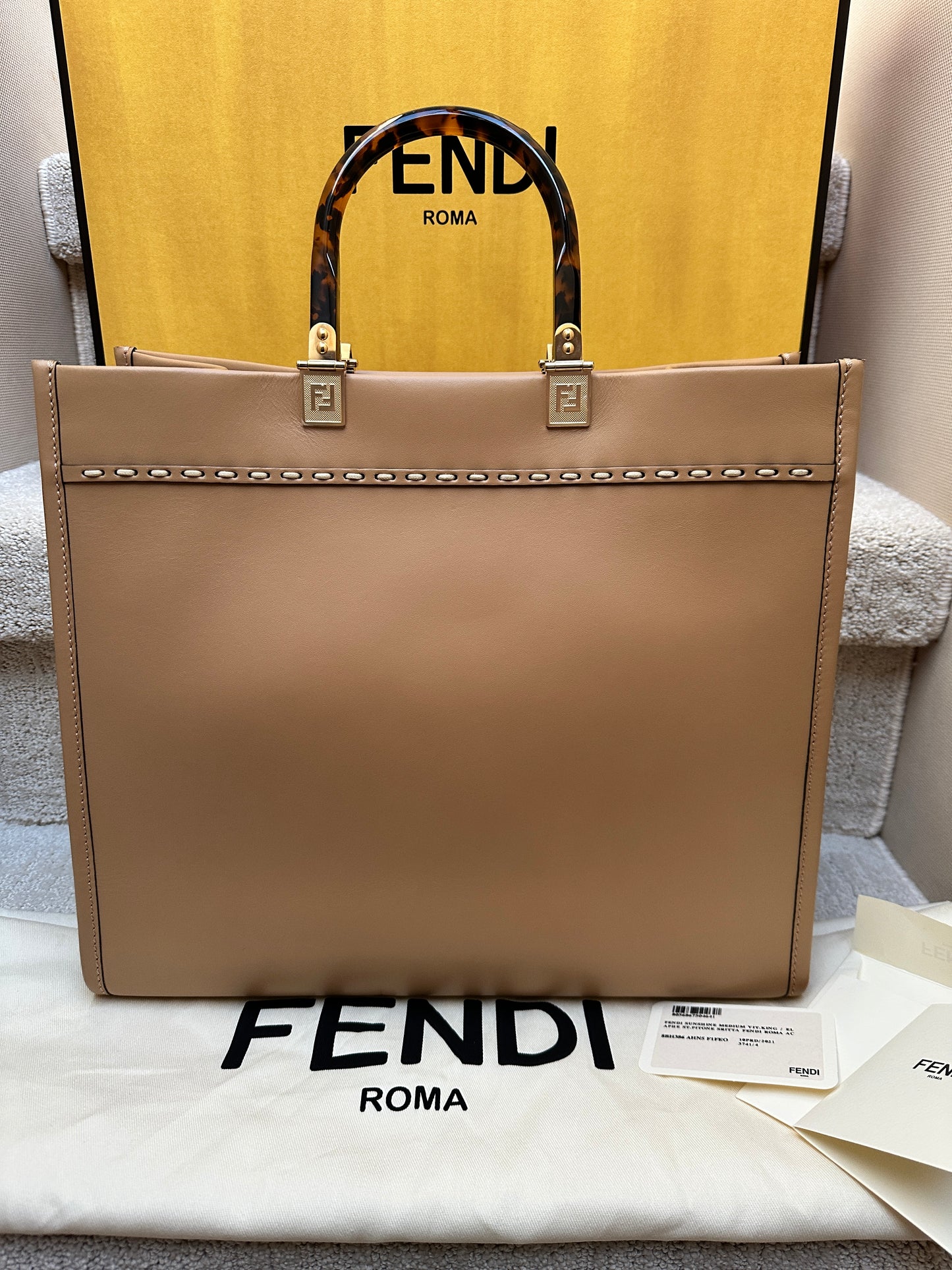 NEW!! Fendi Sunshine Medium Light brown leather and elaphe shopper bag